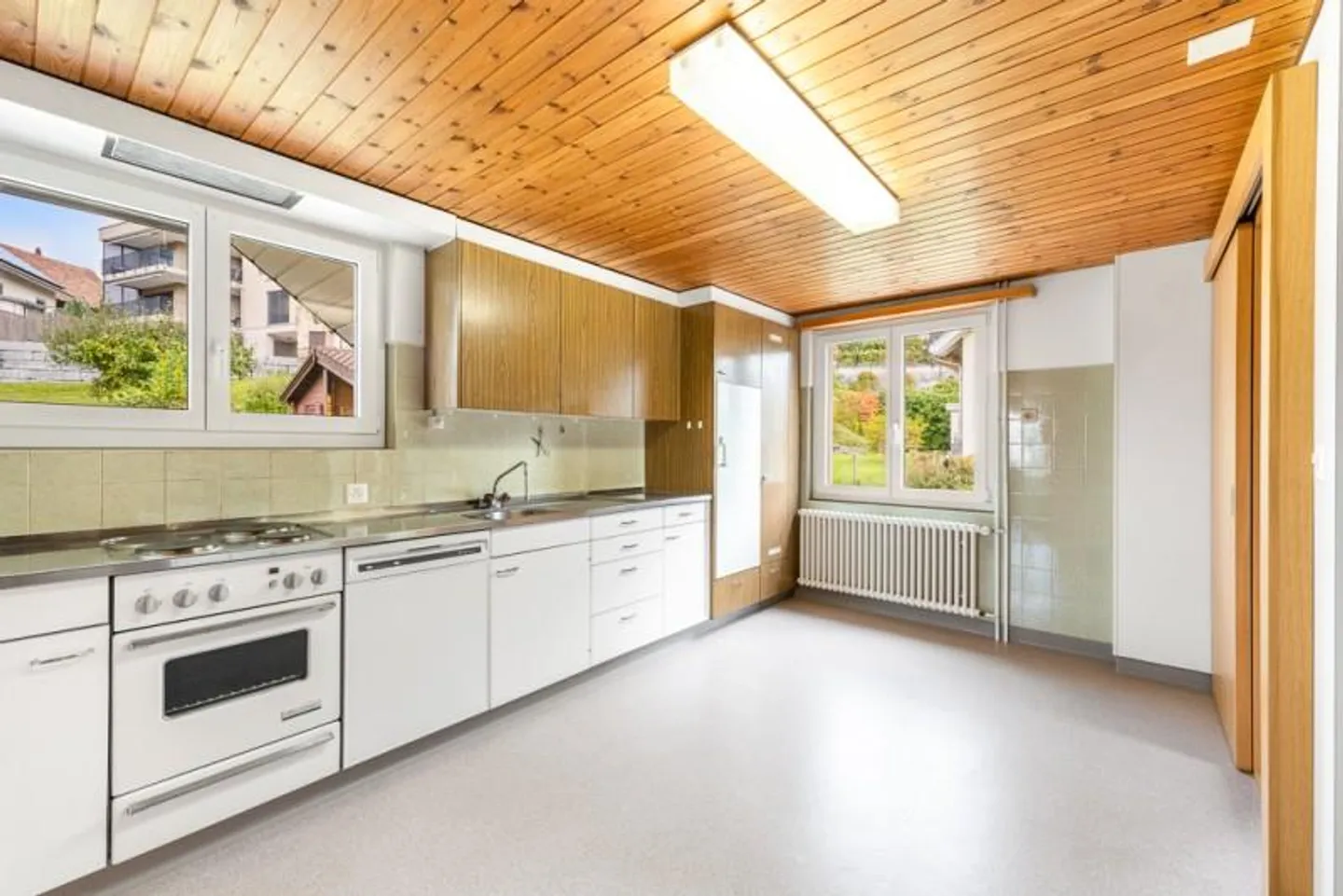 Maison bifamiliale avec maison de jardin, Stöckli et réserve de construction - Photo 4 sur 10