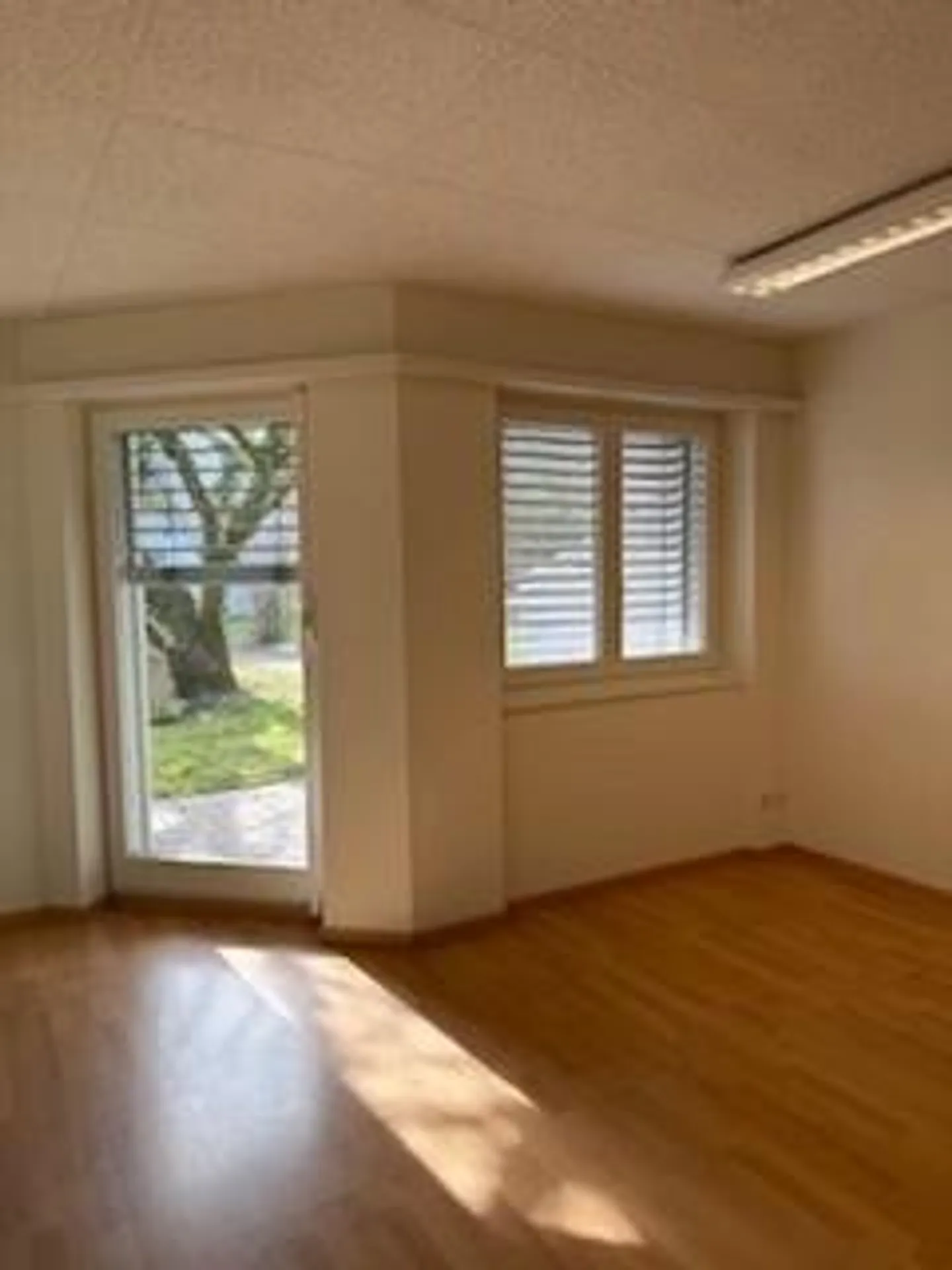 Office Space in Dübendorf - Photo 1 of 7
