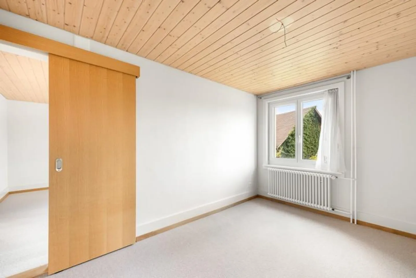 Maison bifamiliale avec maison de jardin, Stöckli et réserve de construction - Photo 5 sur 10