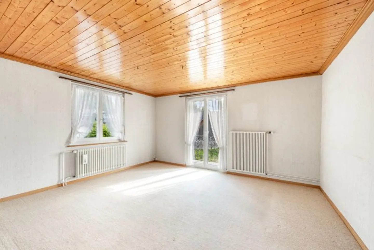 Maison bifamiliale avec maison de jardin, Stöckli et réserve de construction - Photo 8 sur 10