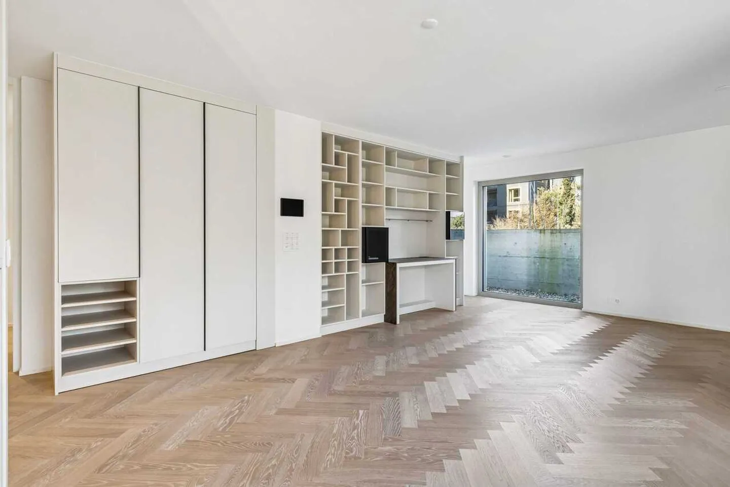 Modern Garden Apartment in Zurich - Photo 3 of 13