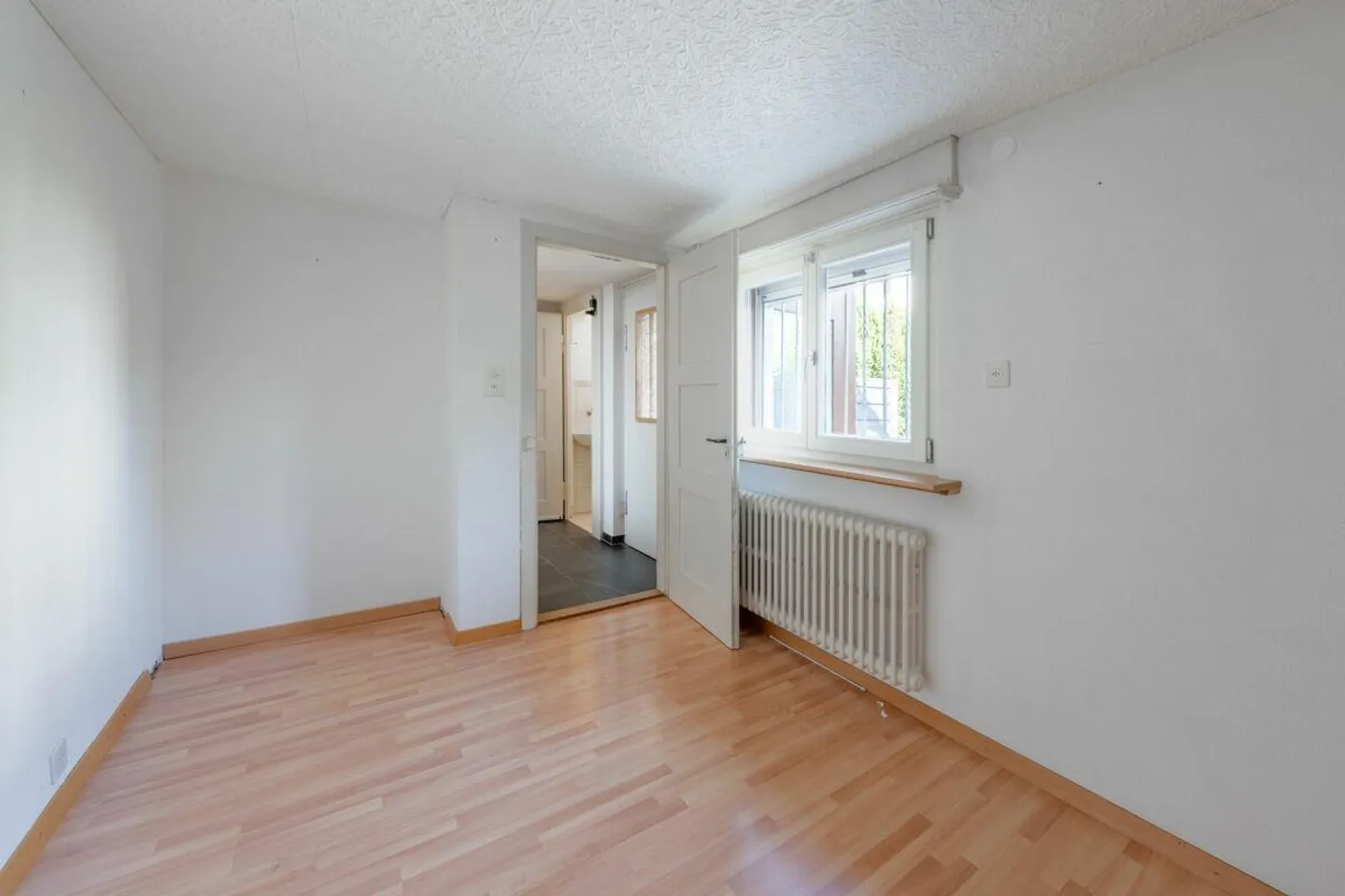 Gemütliche Doppeleinfamilienhaushälfte mit Garten an ruhiger Lage - Foto 8 von 12