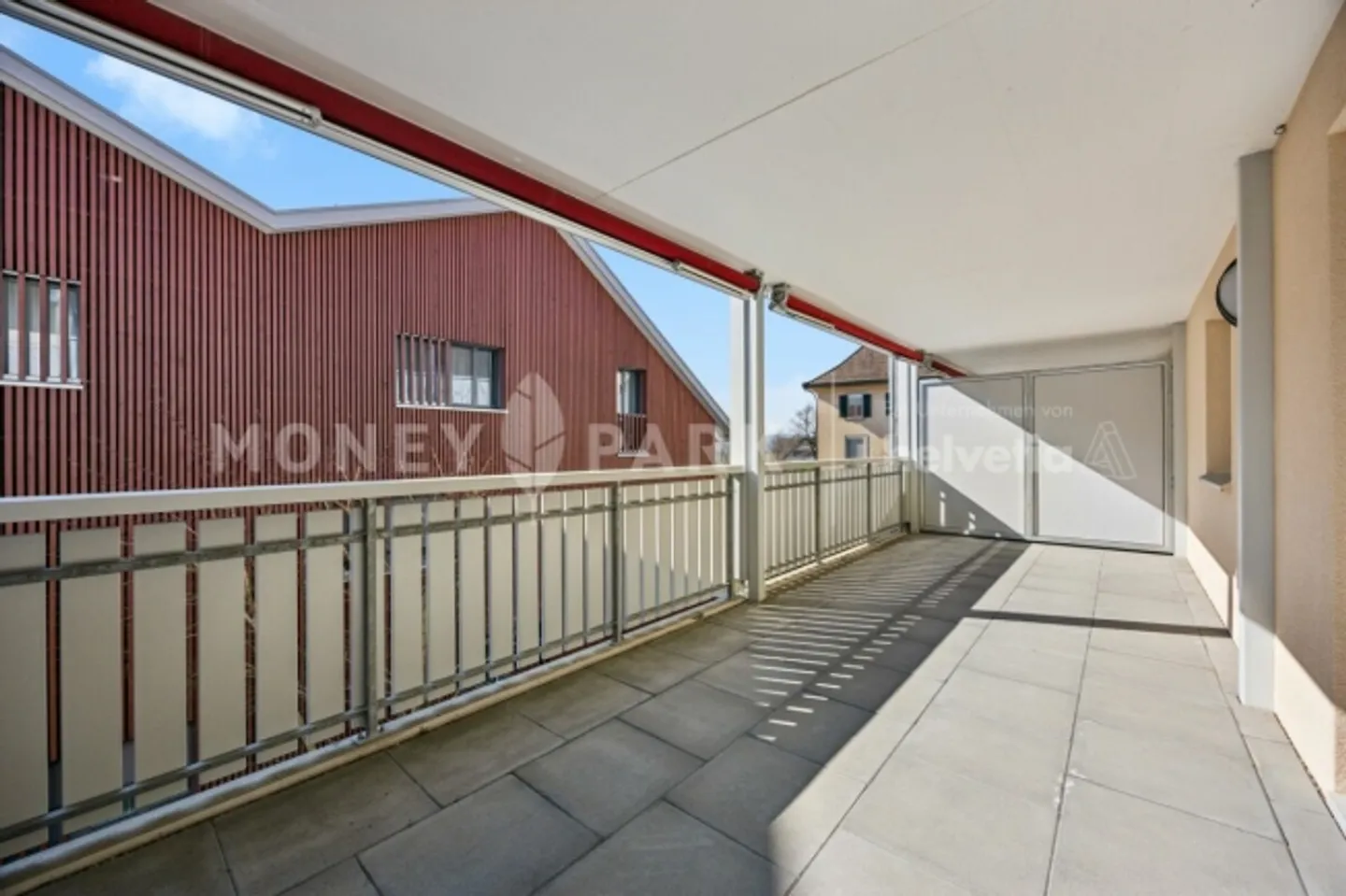 Ampio appartamento di 2,5 stanze in una posizione vicino alla natura - Foto 9 di 13