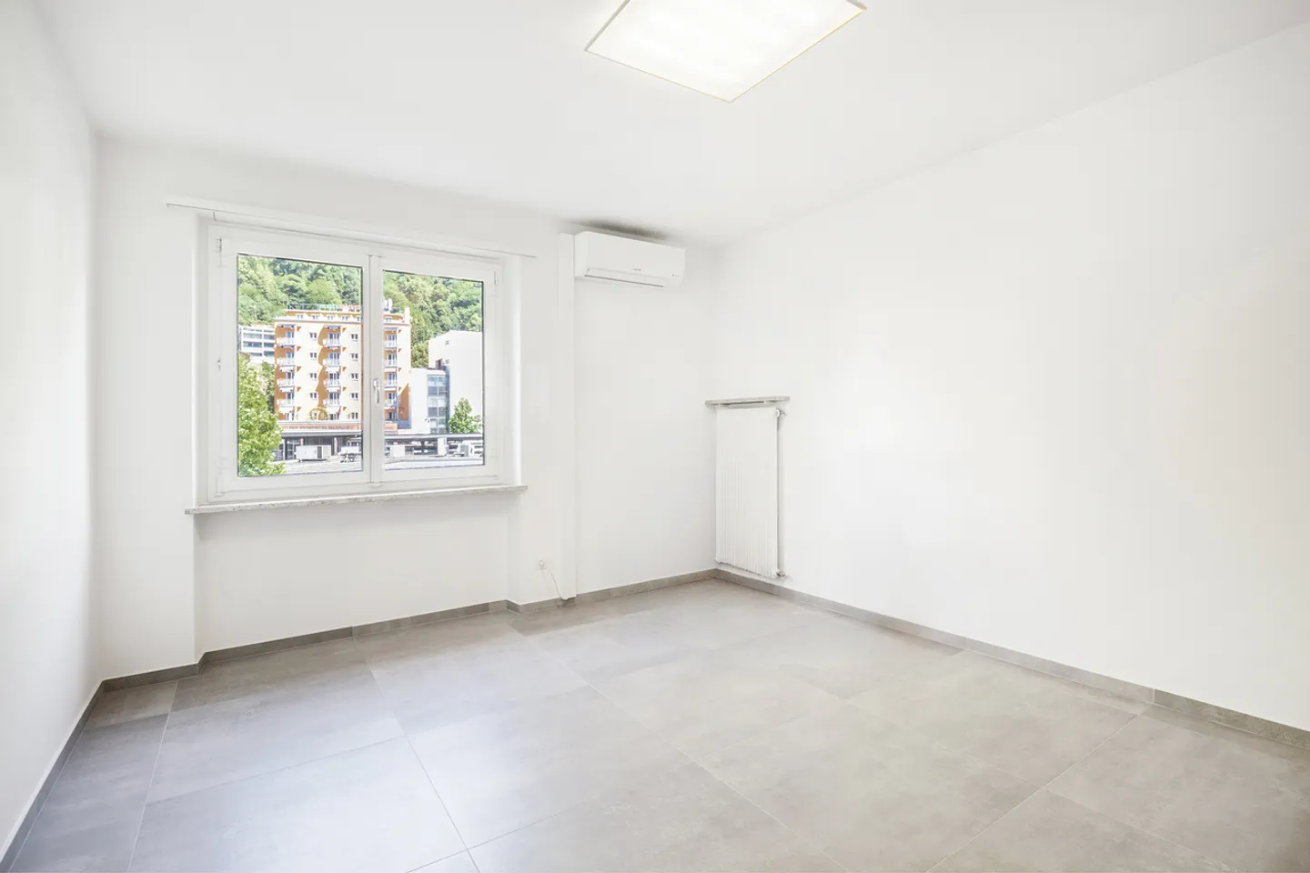 Geräumiges Apartment mit Terrasse - Foto 5 von 6
