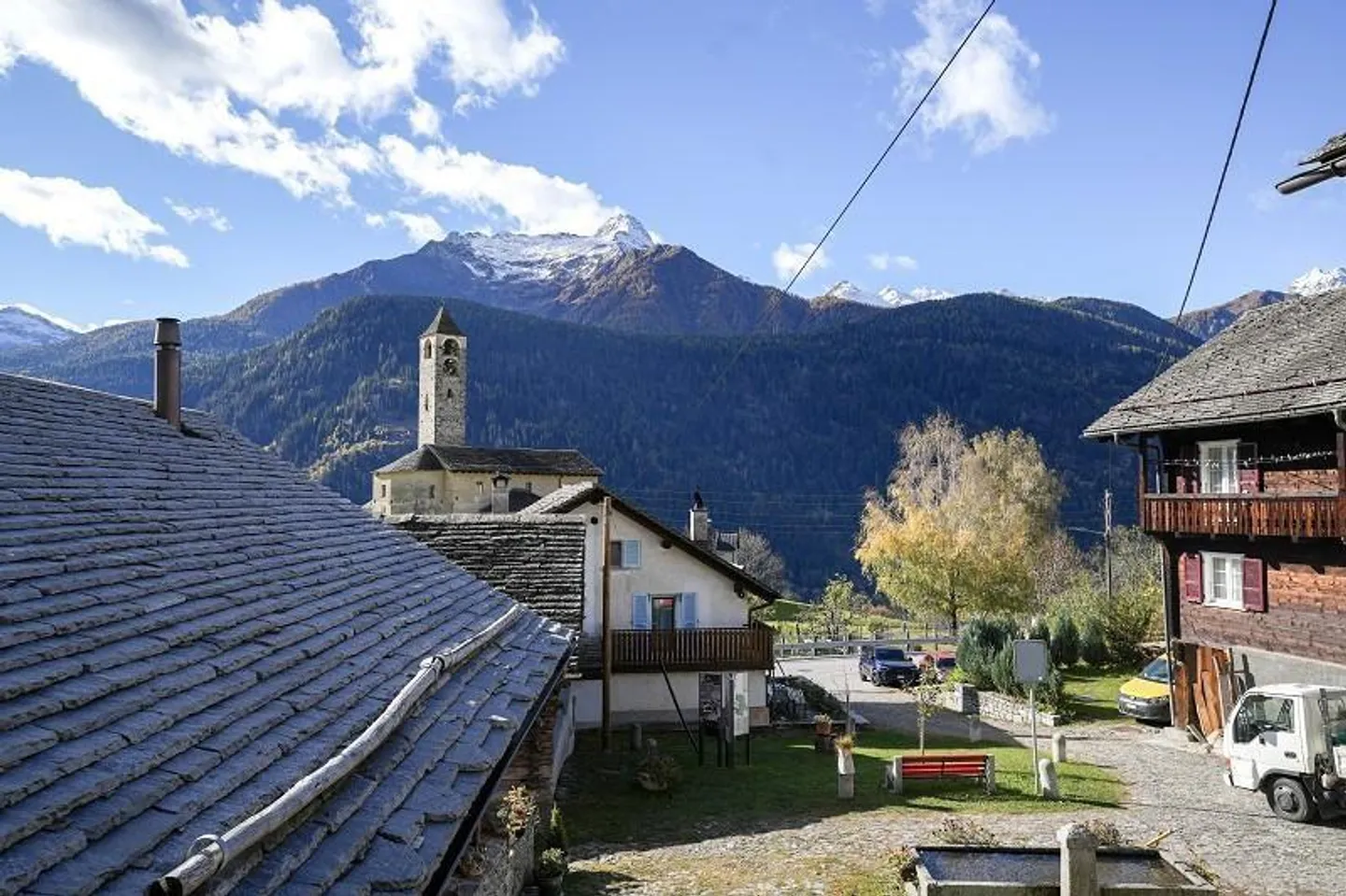 4-room house section in a very quiet, sunny location with a view - Photo 11 of 17