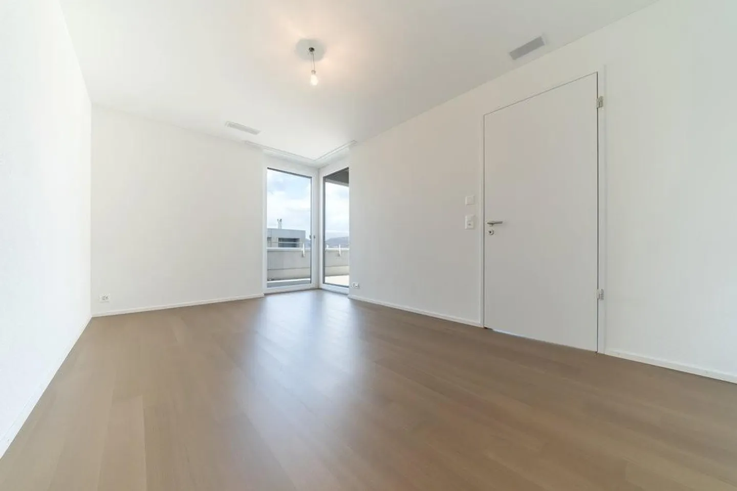 Modern 3.5 Room Apartment - Photo 5 of 5
