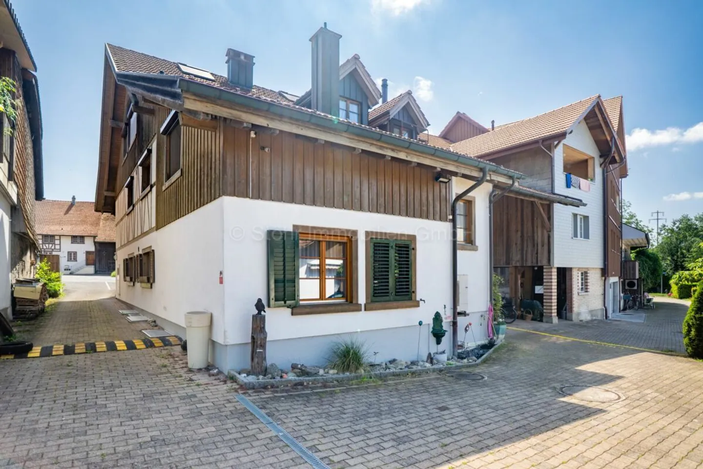 Maison bifamiliale avec terrain à bâtir - Une occasion unique - Photo 12 sur 29