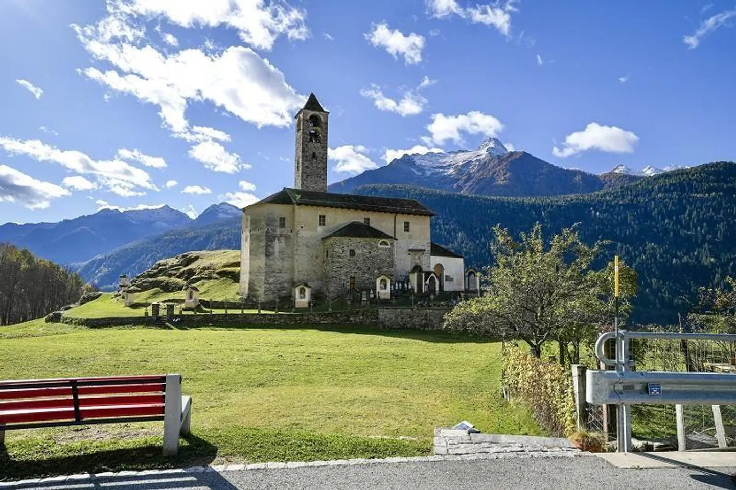 4-room house section in a very quiet, sunny location with a view - Photo 13 of 17