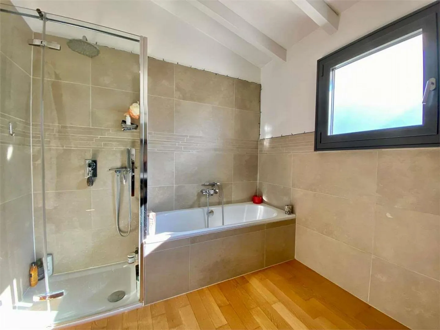 Zu verkaufen in Riva San Vitale Charmantes 5.5-Zimmer-Haus mit Seesicht und Blick auf den Monte Generoso - Foto 7 von 13