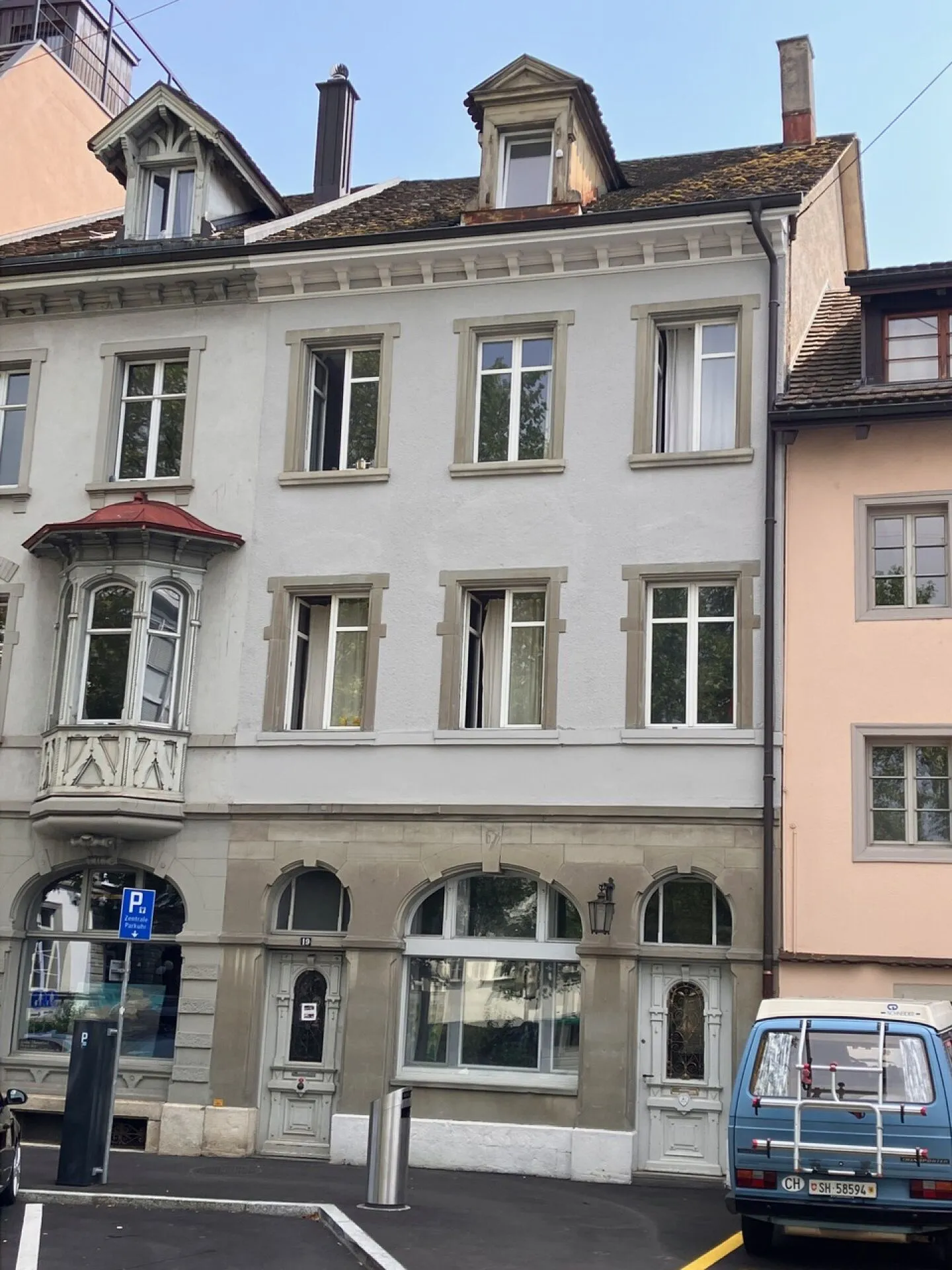 Una rarità assoluta! 3 case plurifamiliari - pacchetto immobiliare nel centro storico di Sciaffusa - Foto 2 di 2