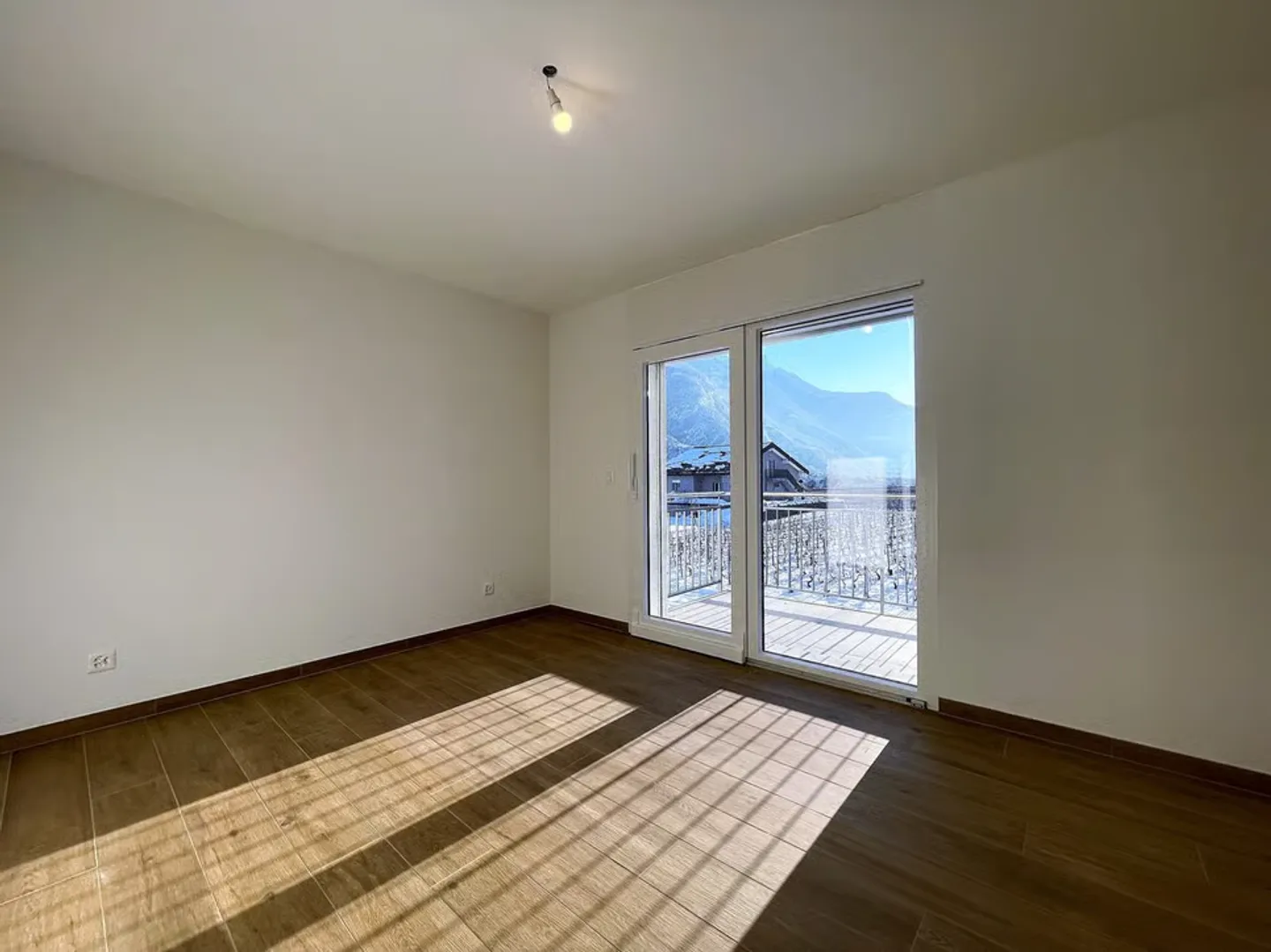 Appartement moderne 2.5 pièces - Photo 3 sur 5