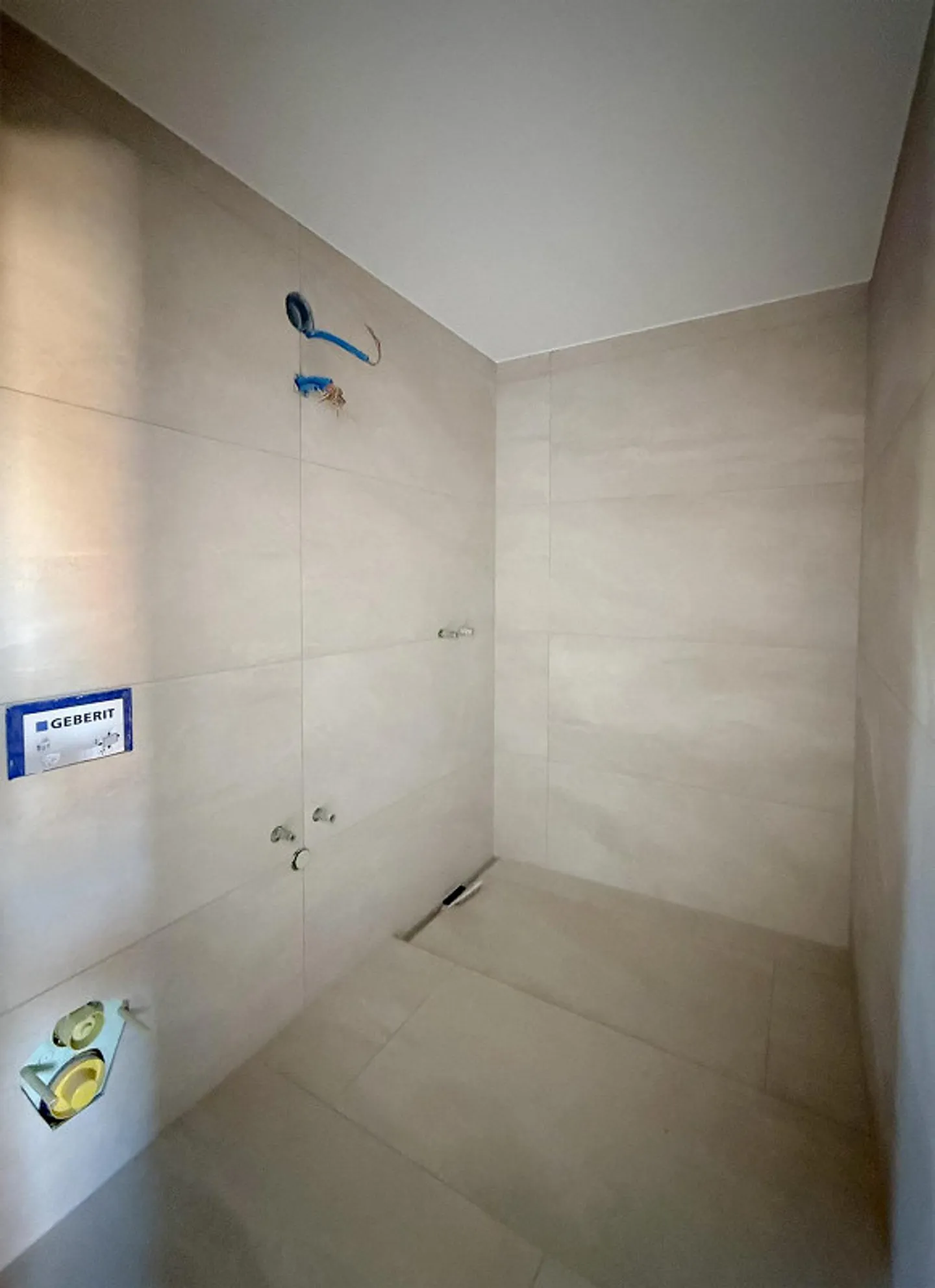 Freshly renovated 2.5 room apartment in a quiet location - Photo 6 of 8