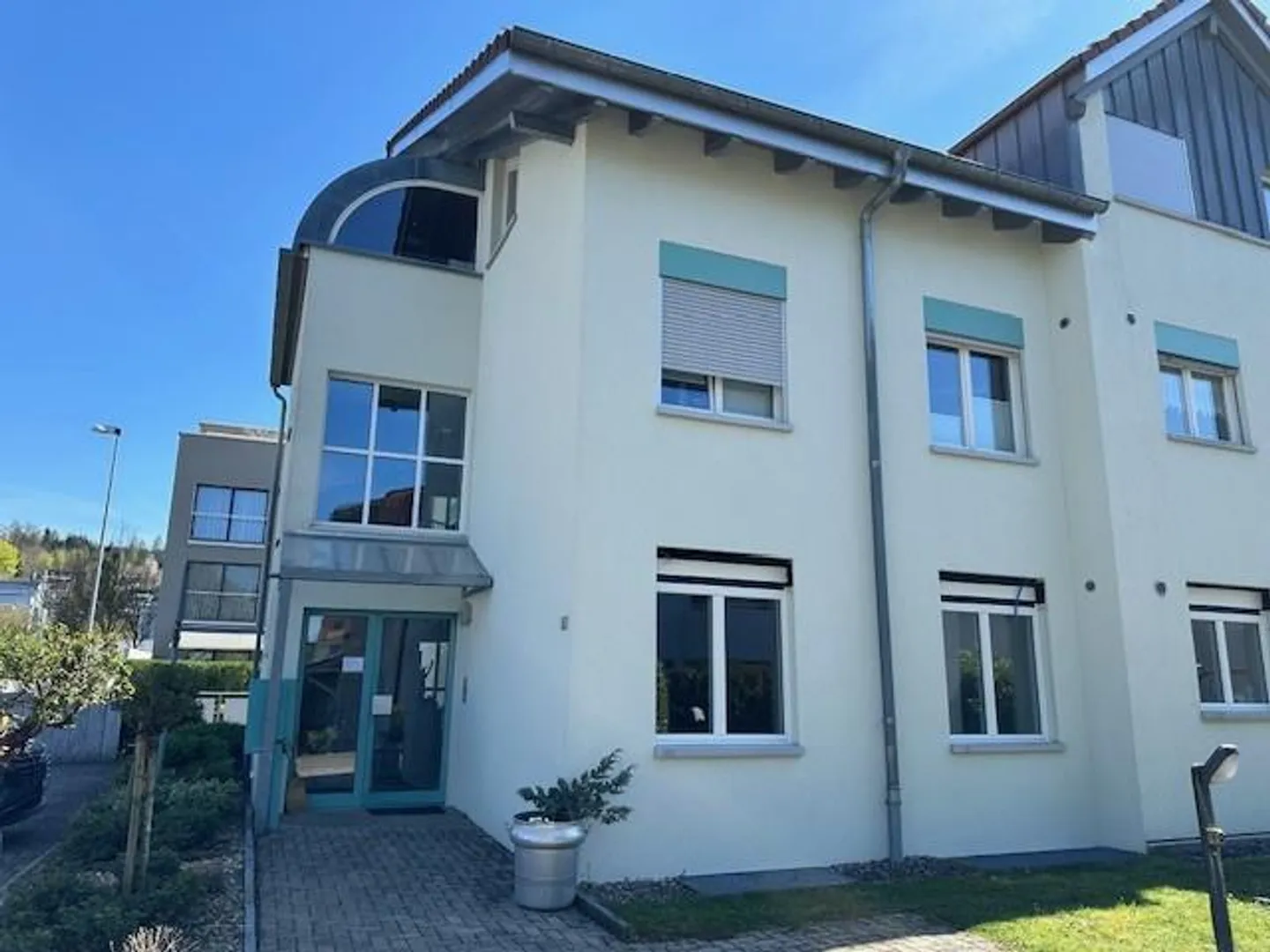 Completely renovated, modern apartment in a central location - Photo 1 of 3