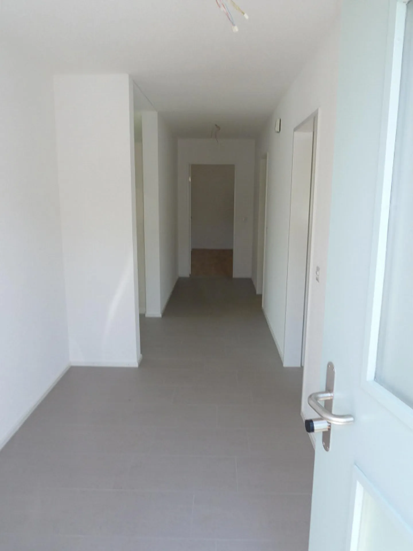 Grosszügige 4.5-Zimmer EG-Wohnung an Top-Lage inkl. Parkplätze - Foto 5 von 12