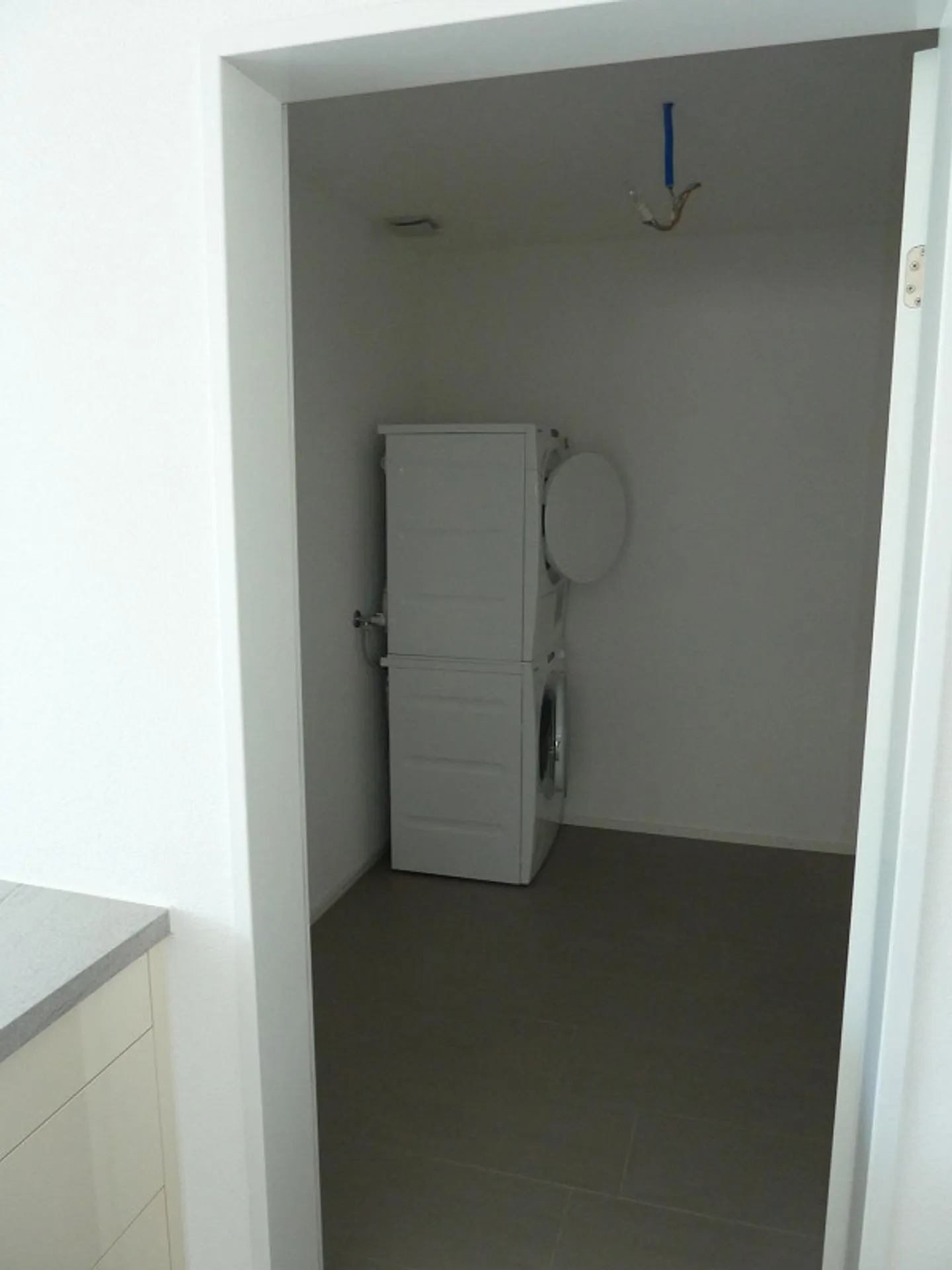 Grosszügige 4.5-Zimmer EG-Wohnung an Top-Lage inkl. Parkplätze - Foto 9 von 12