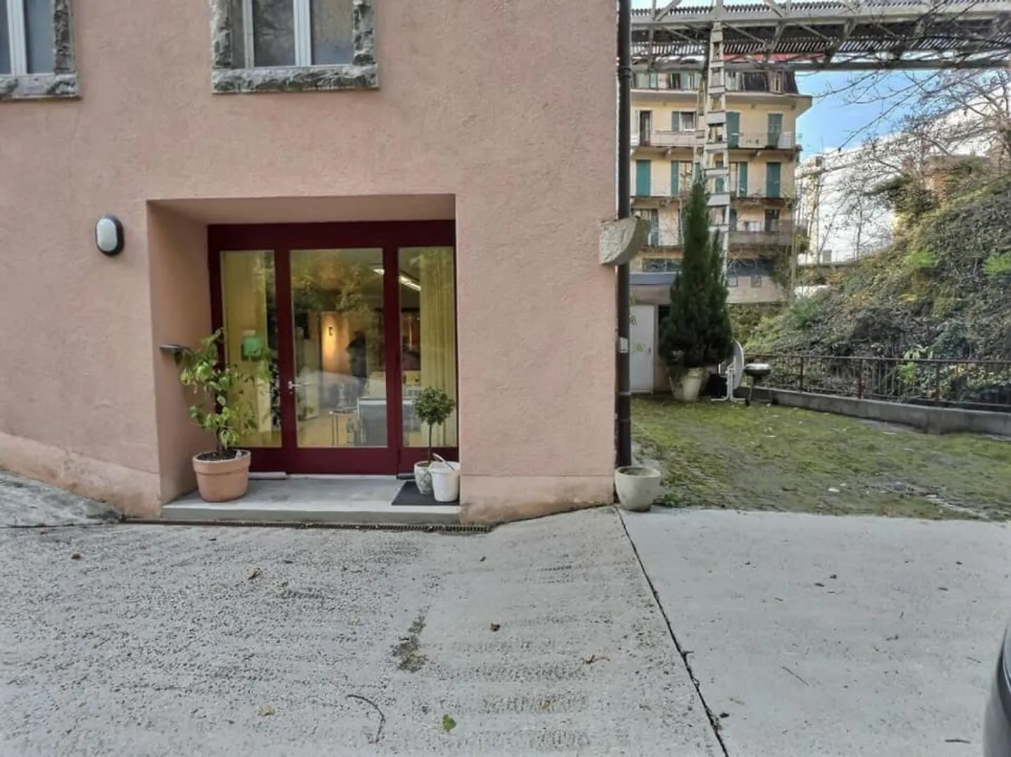 Administratif/Bureau 3.5 pièces 154 m2 à Montreux - Foto 2 von 12
