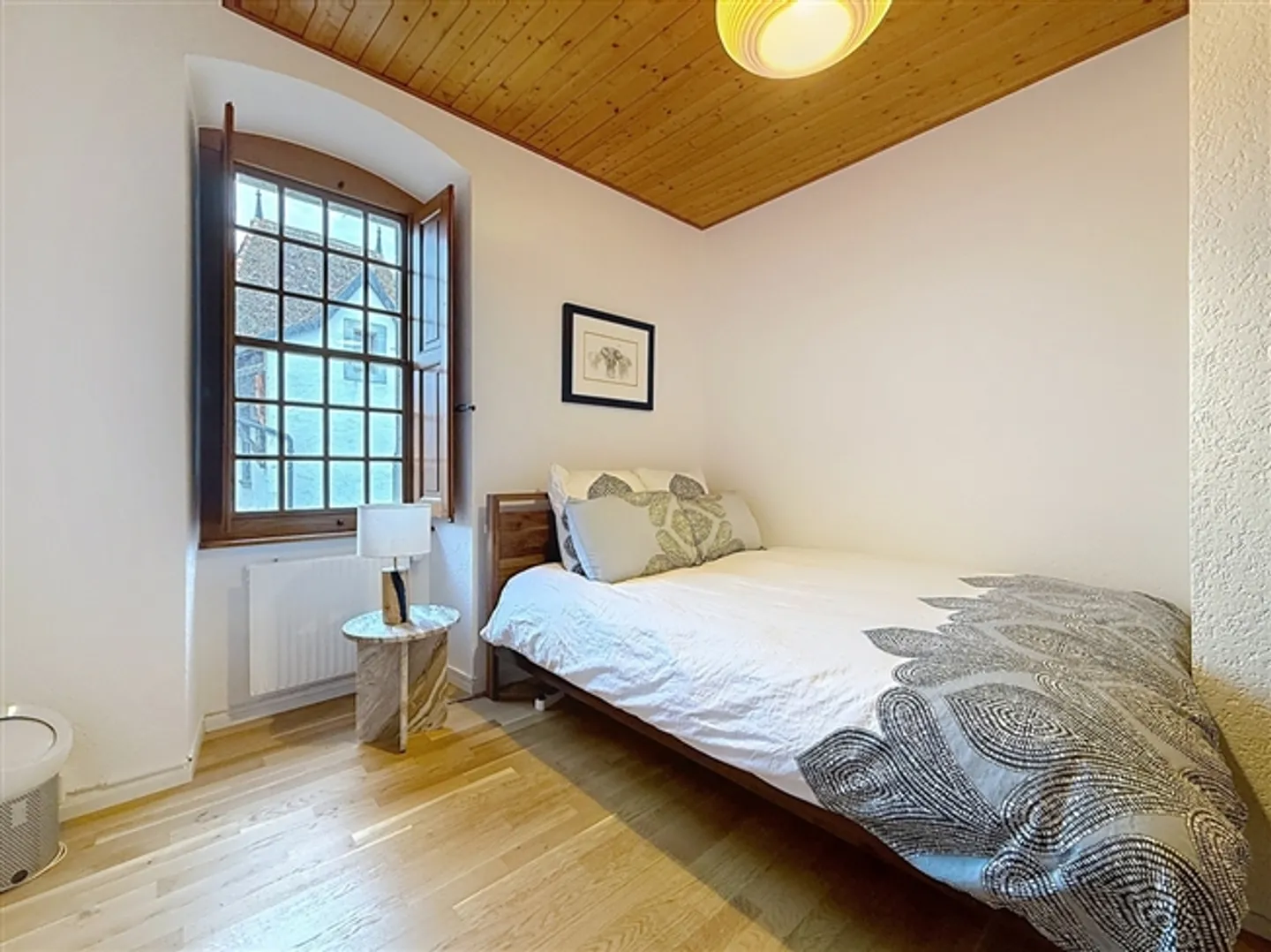 Maison jumelée de 6,5 pièces avec grand jardin - Photo 10 sur 14