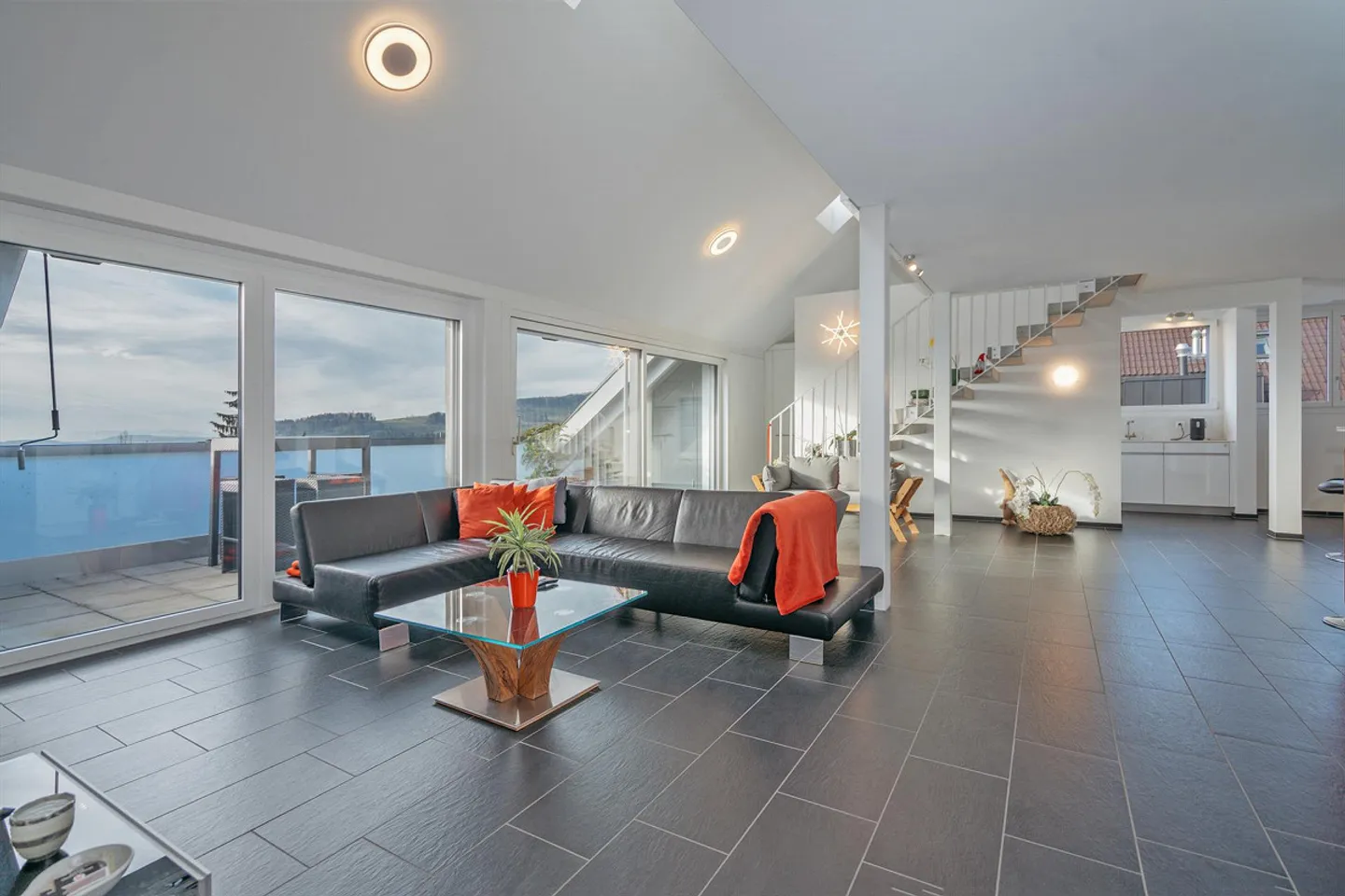 3.5-room attic apartment ideal for two - Photo 1 of 23