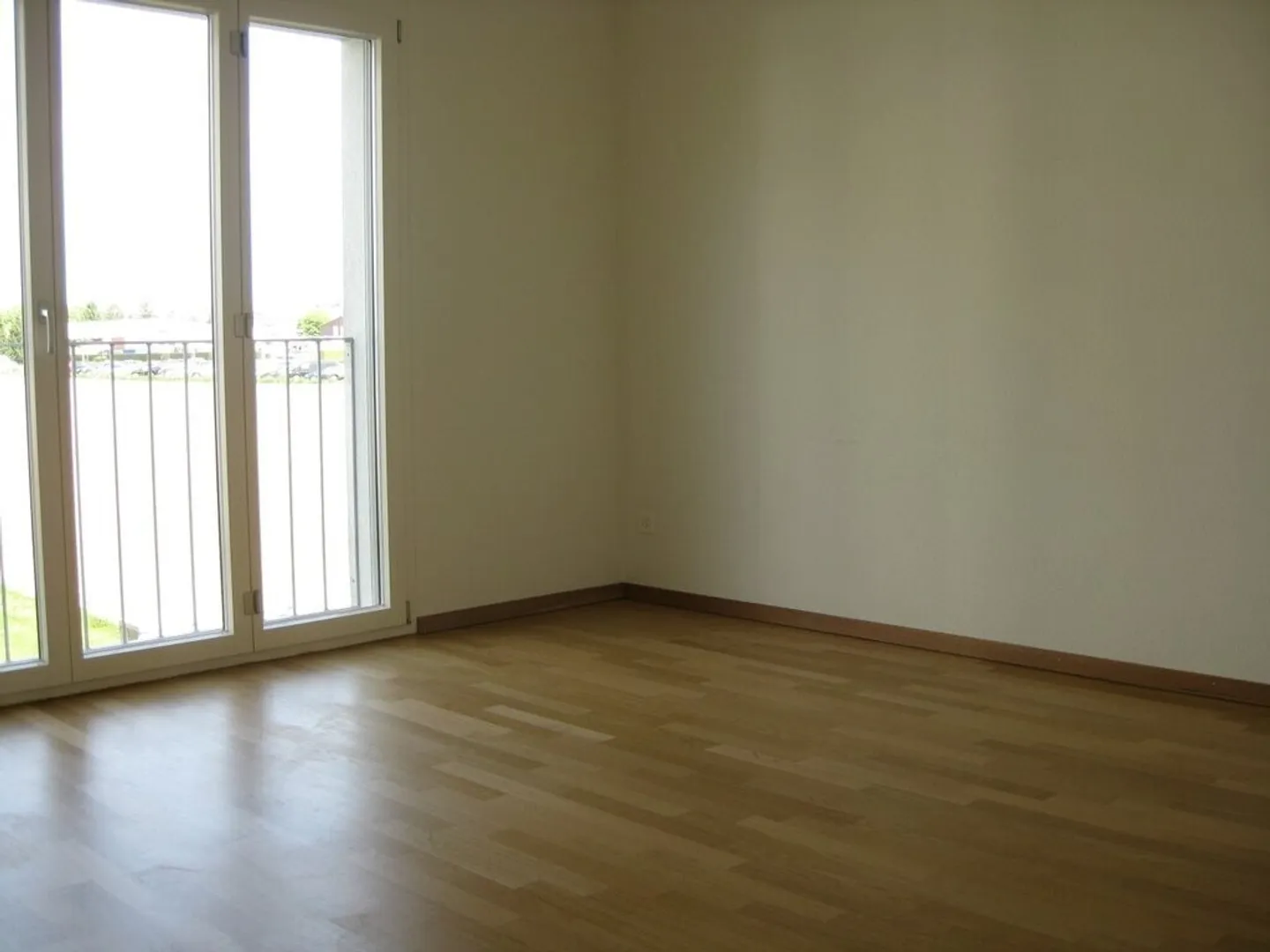 Visit - Move In - Feel Good - Photo 3 of 6