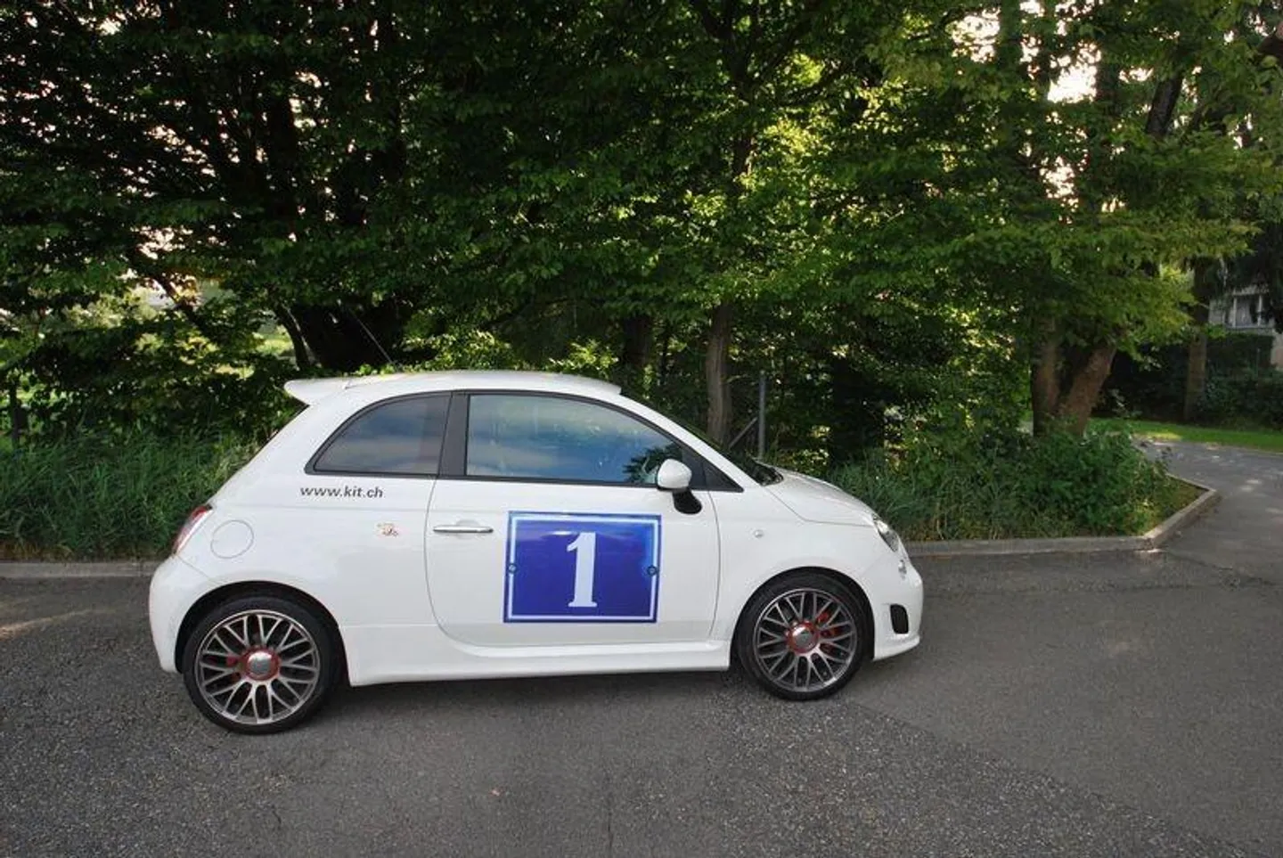 Autoeinstellplätze zu vermieten - Foto 1 von 1