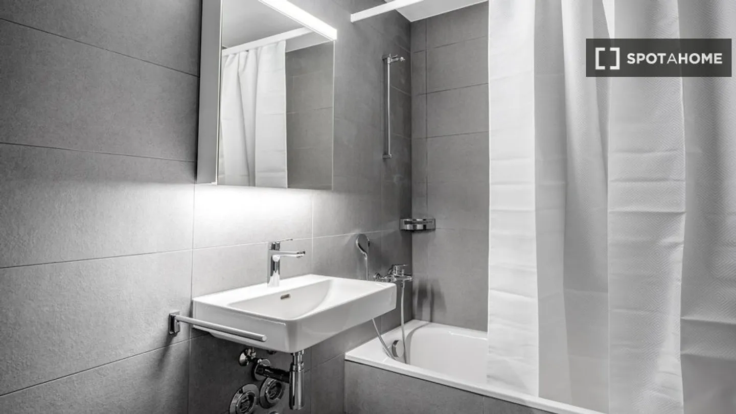 Découvrez, visitez et louez votre nouveau chez-vous en ligne en toute confiance. - Photo 17 sur 18