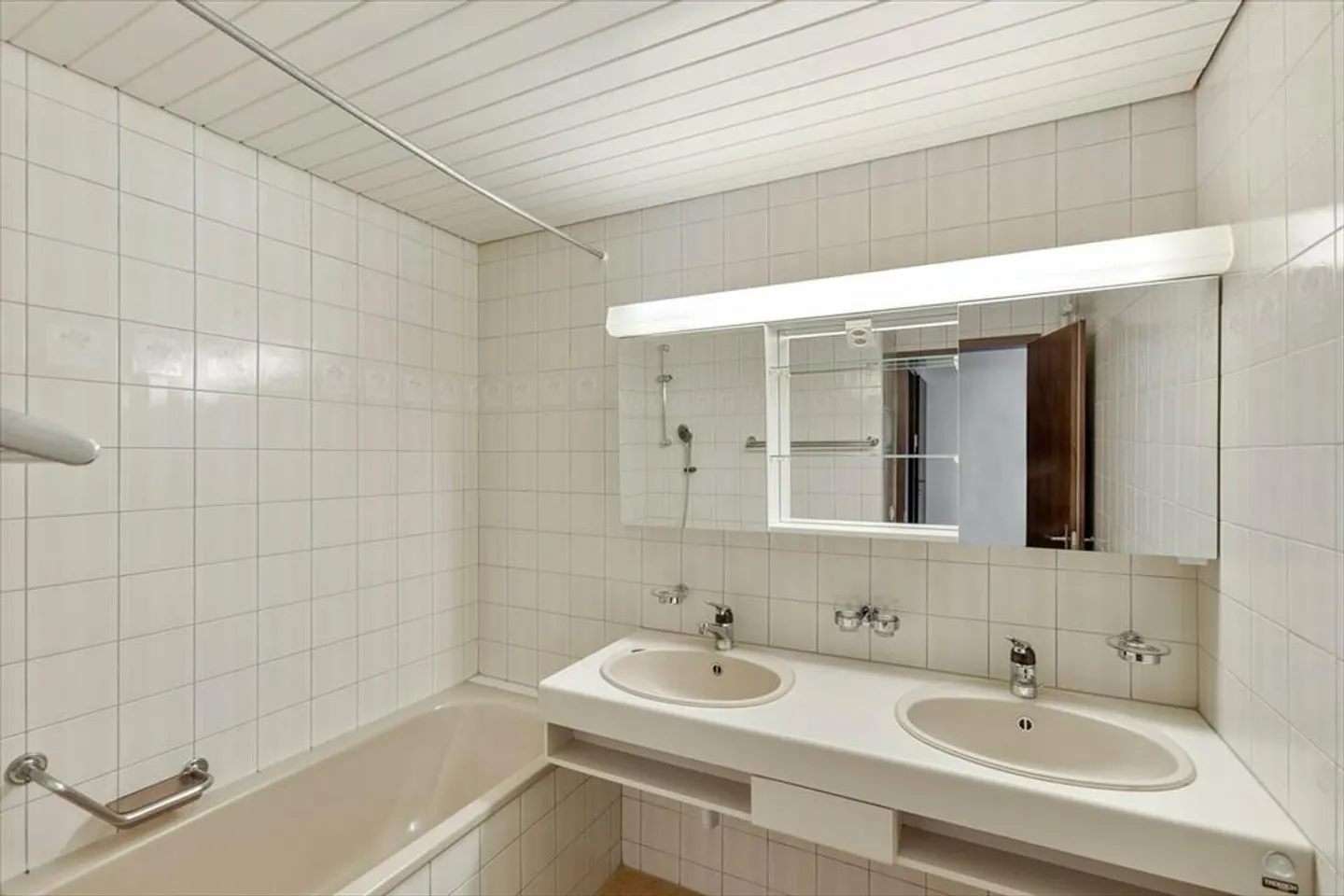 Bellissimo appartamento di 3,5 locali in affitto - Foto 4 di 4