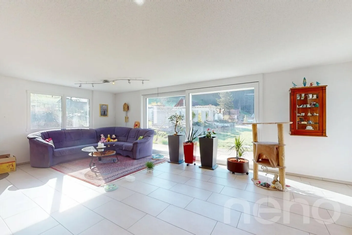 Idyllic Bungalow with Mountain View - Photo 4 of 13