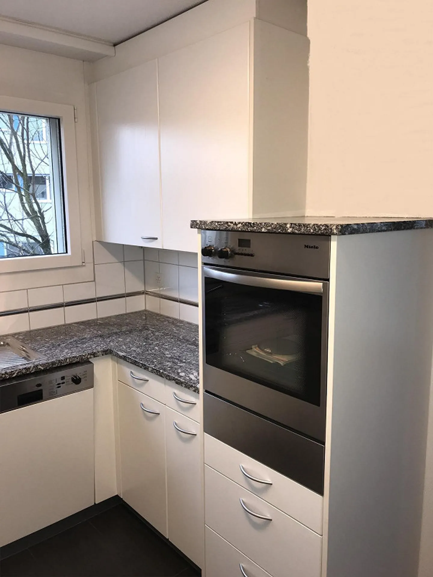 Grosszügige 3.5-Zimmer-Wohnung - Foto 3 von 8