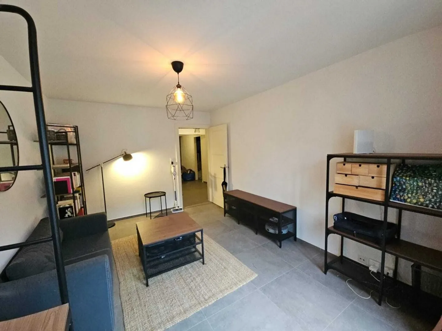 Charming 2-room apartment in the heart of Orbe - Photo 2 of 7