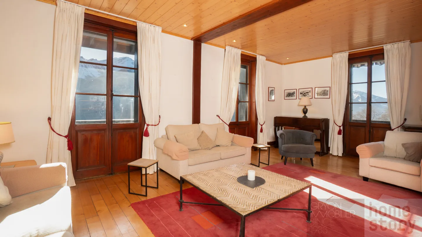 Bright 4.5 rooms in a renovated old hotel, center of Gryon - Photo 7 of 19