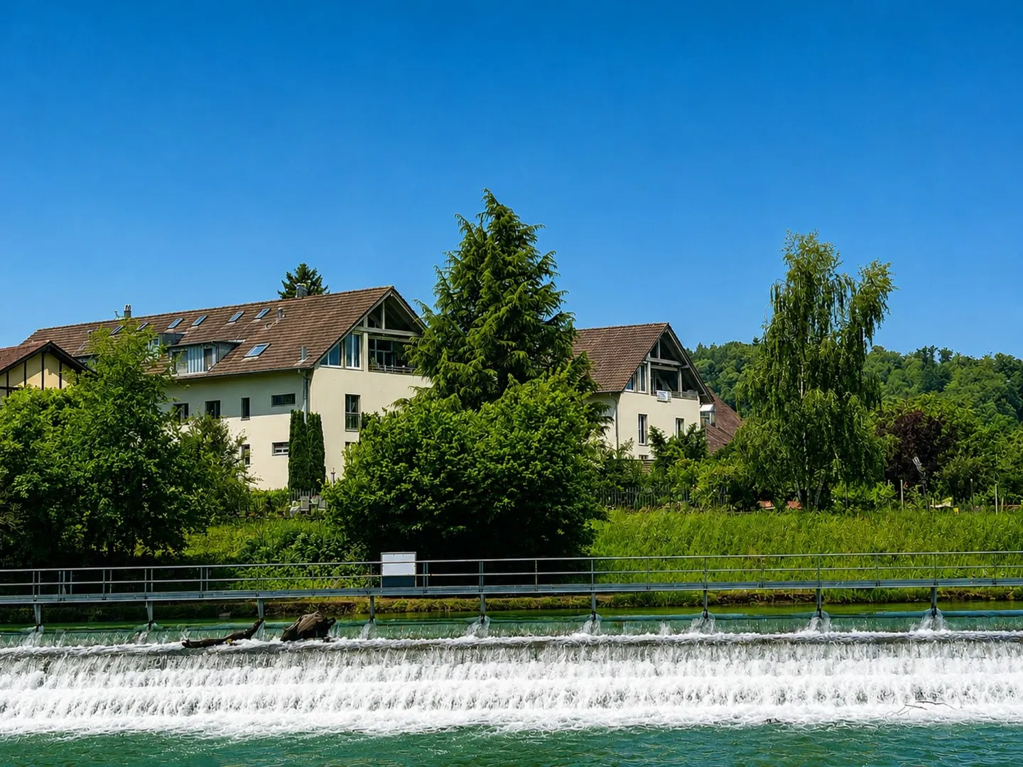 Your home between river landscape, nature, and urban proximity - Photo 8 of 11