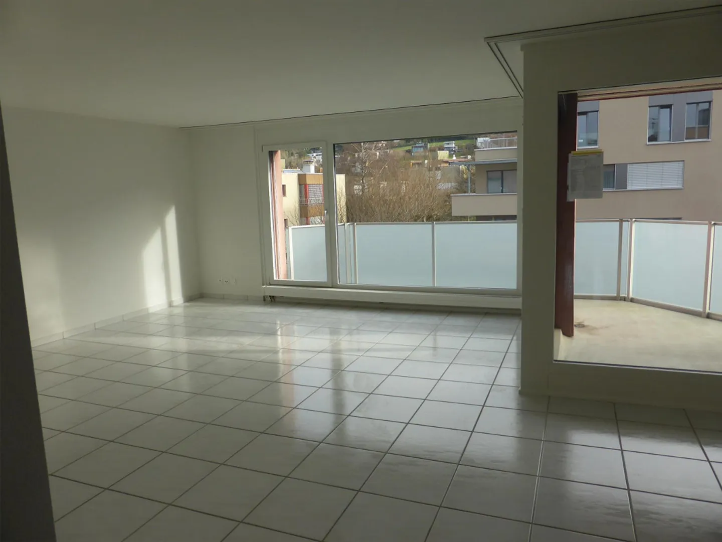 Renovated 3.5 Room Apartment - Photo 3 of 10