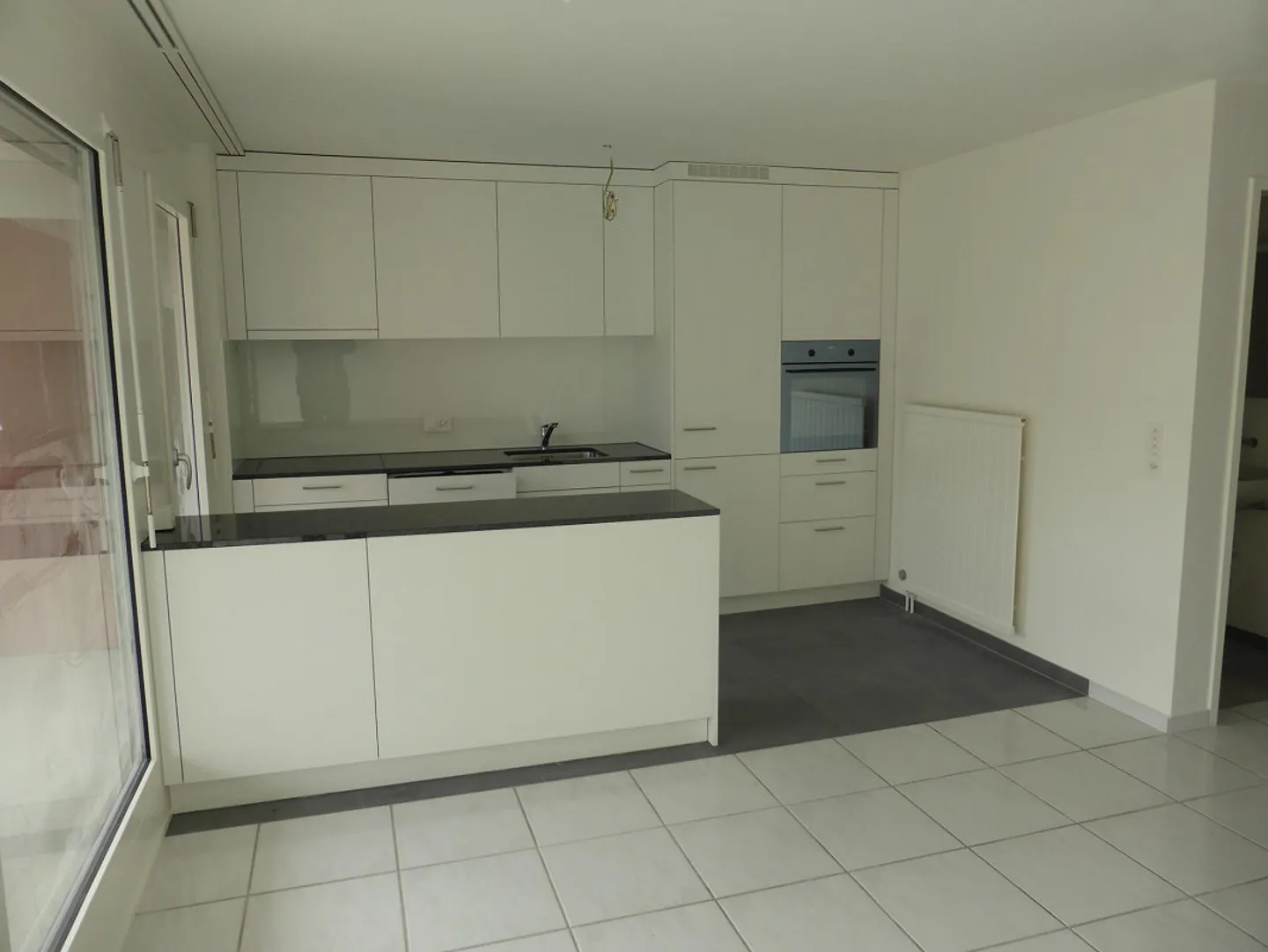 Renovated 3.5 Room Apartment - Photo 4 of 10