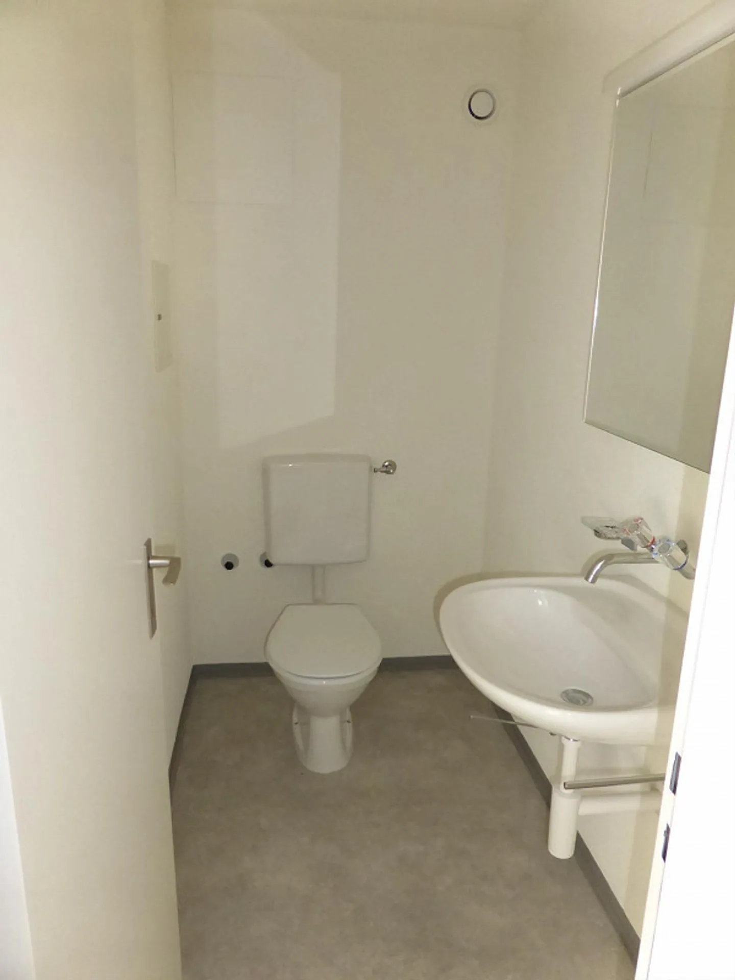 Renovated 3.5 Room Apartment - Photo 6 of 10