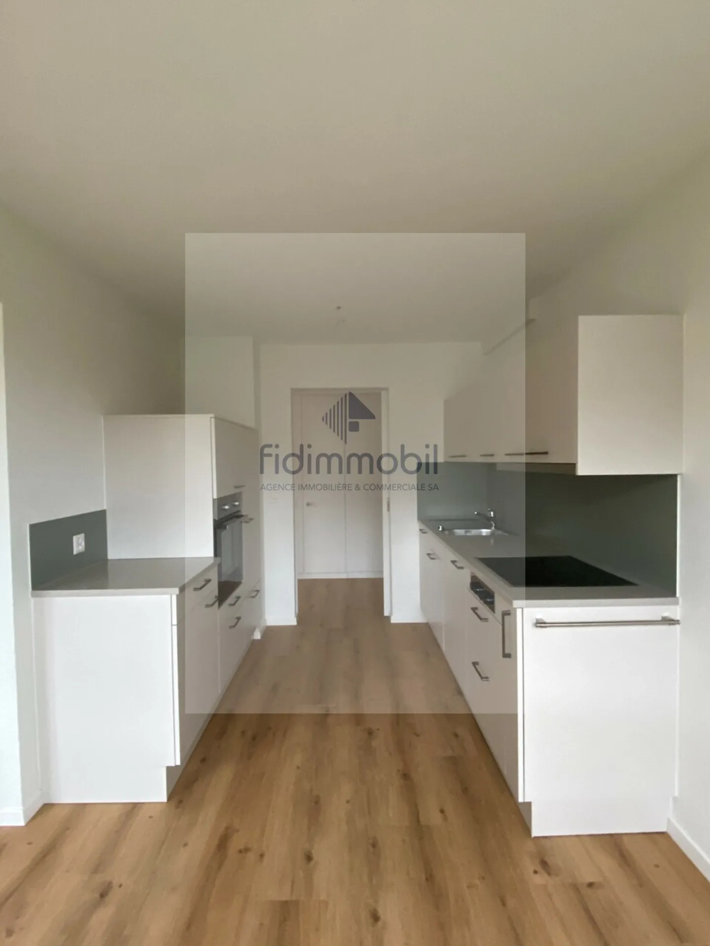 In affitto, AVS/AI, appartamento ristrutturato di 2.5 stanze, Albert-Monard 4, La Chaux-de-Fond - Foto 2 di 10