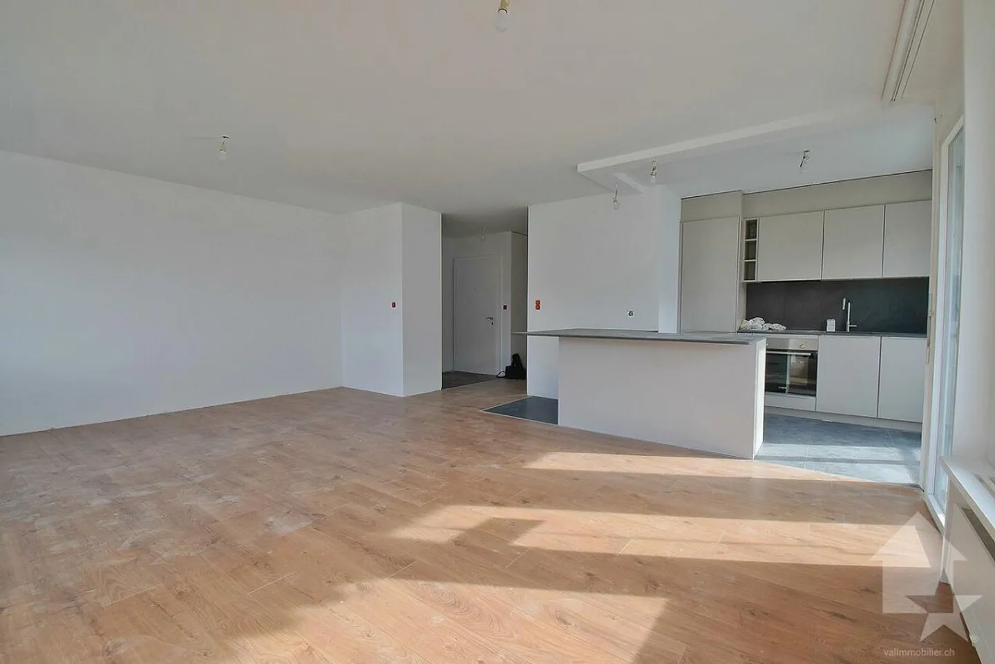 4.5 rooms with a magnificent view and 1 indoor parking space - Photo 5 of 8