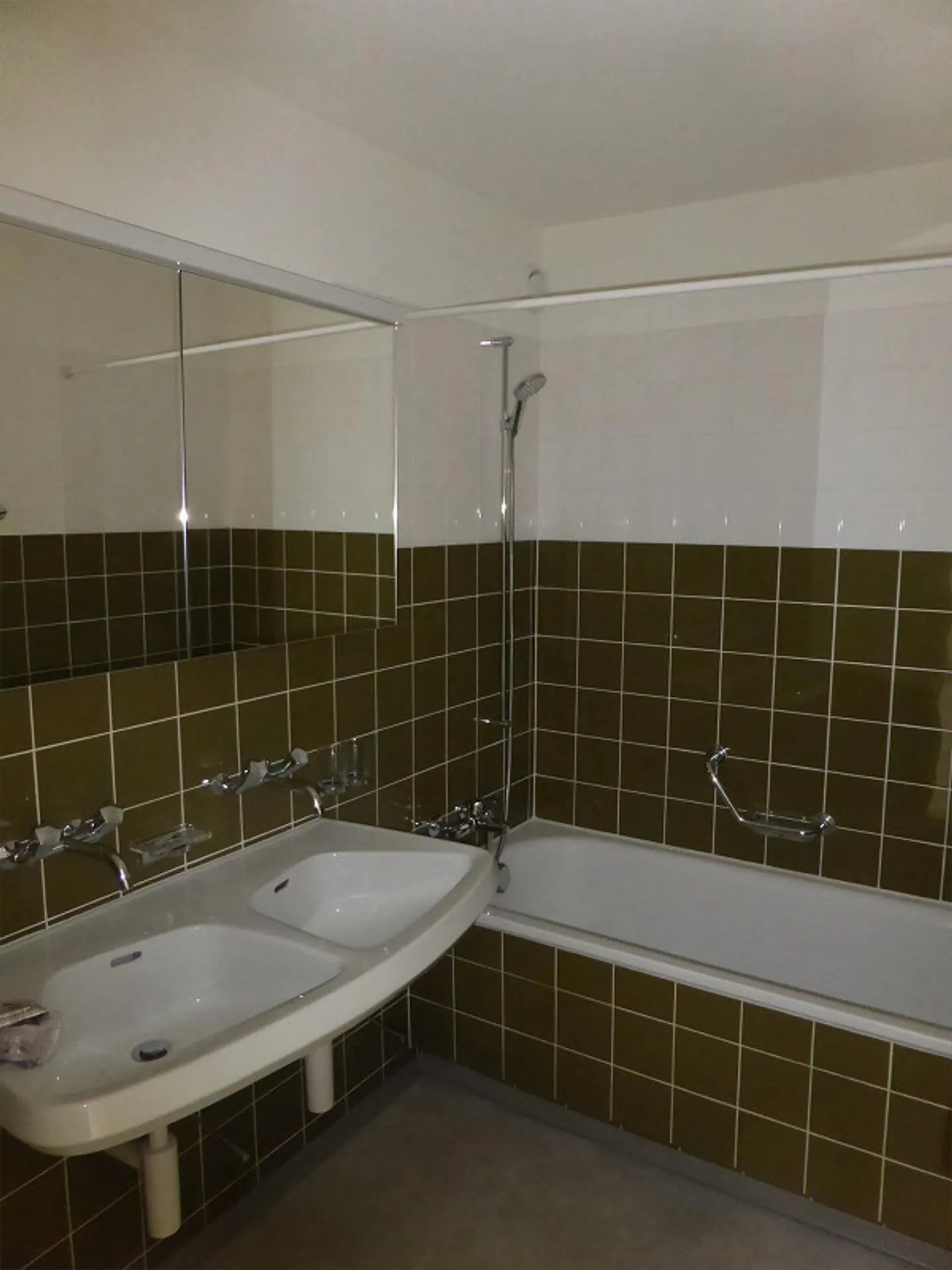 Renovated 3.5 Room Apartment - Photo 7 of 10