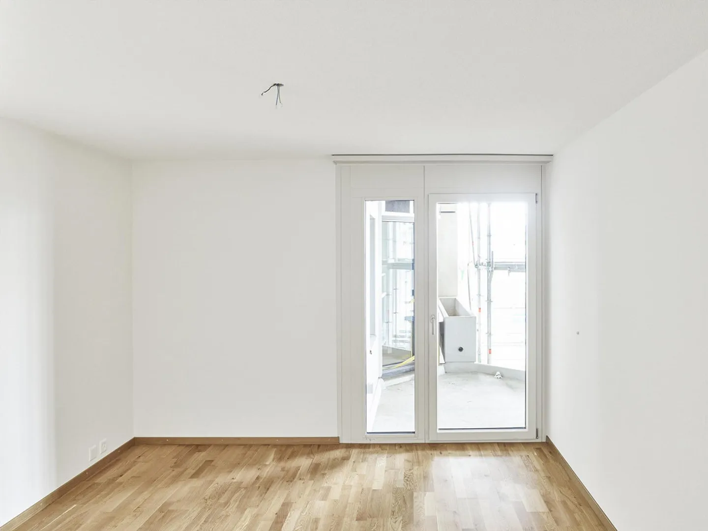 Modern Apartment in Bern - Photo 5 of 8