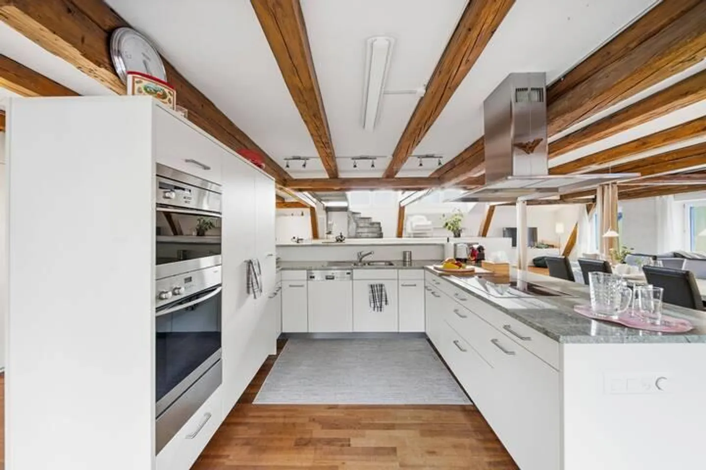 EXCELLENT PENTHOUSE WITH LOFT CHARACTER - Photo 3 of 8