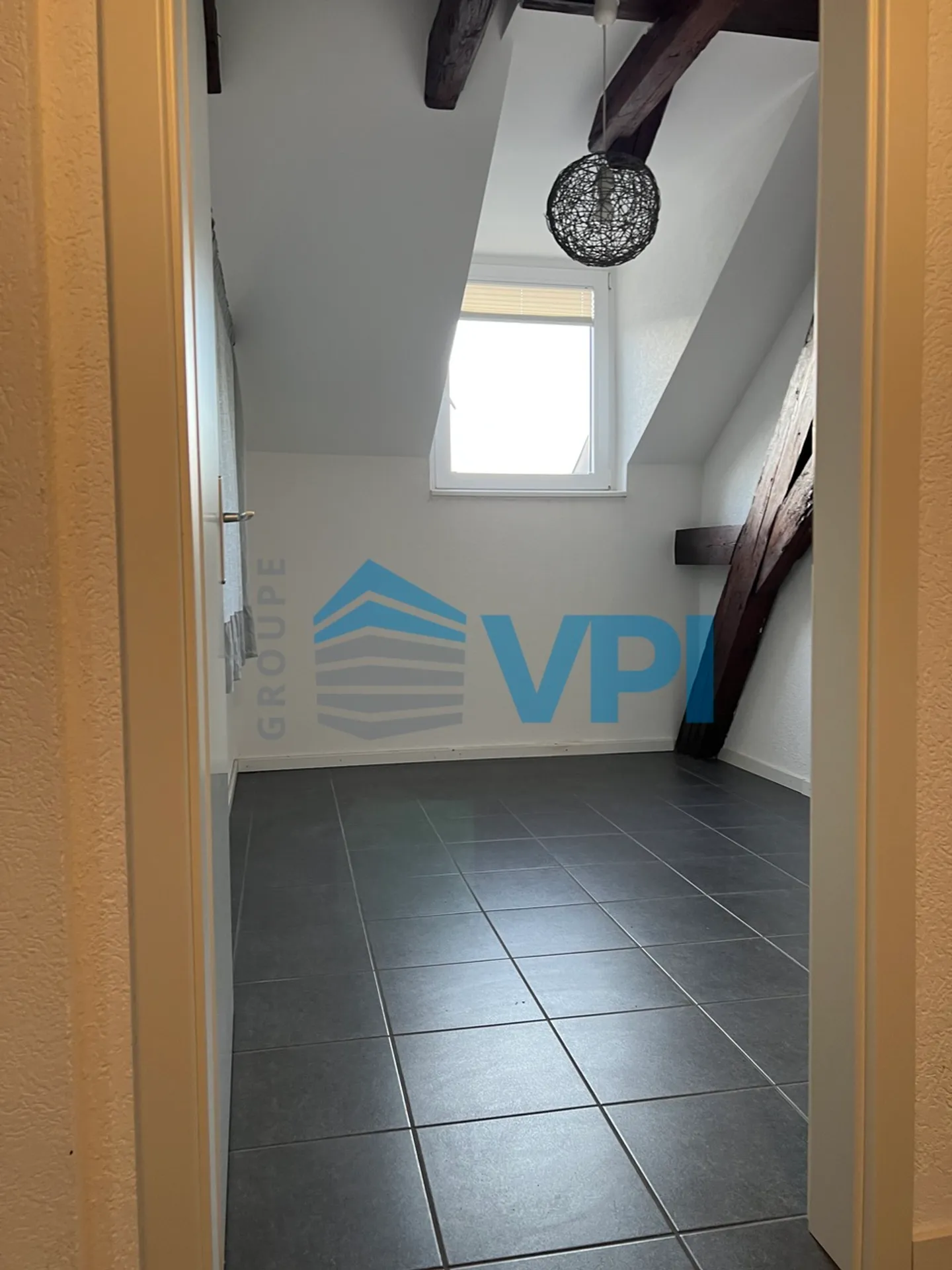 Appartamento attico di 3,5 locali con vista lago - Foto 6 di 9