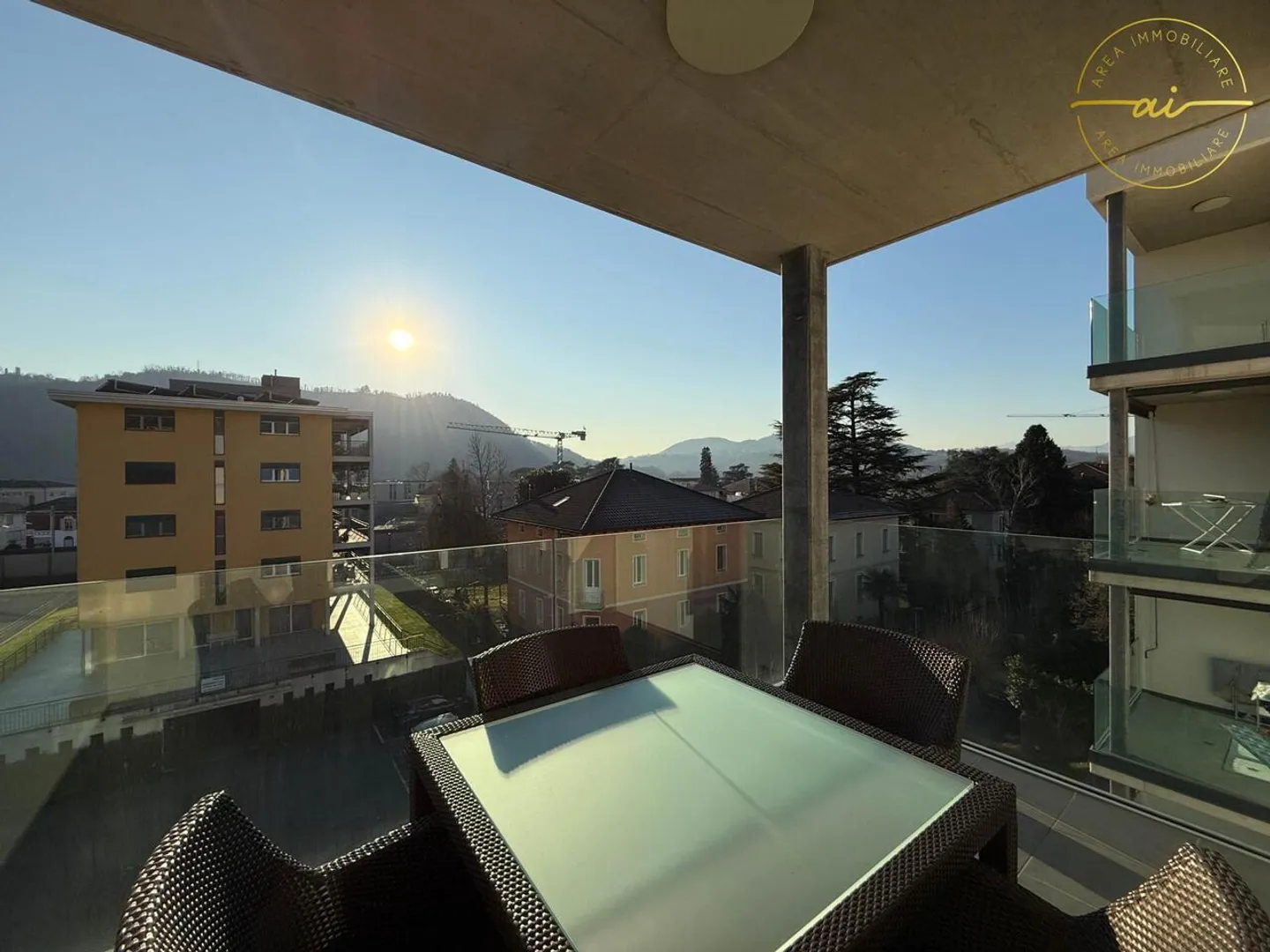 APPARTAMENTO LUMINOSO DI 3,5 LOCALI CON TERRAZZA A BALERNA - Foto 1 di 12
