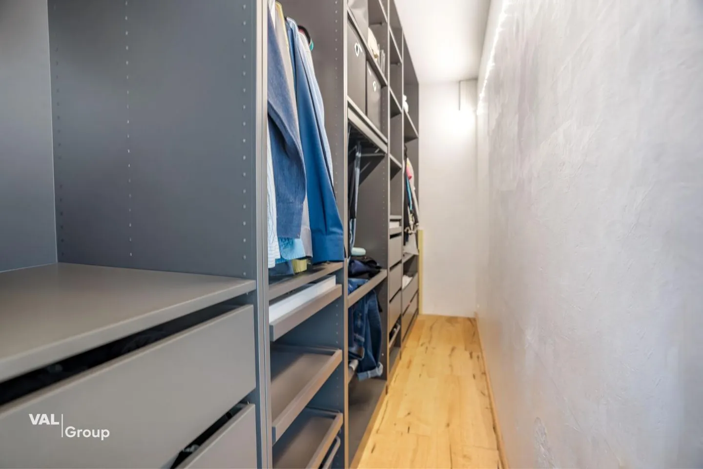 Stylishly renovated with plenty of light and charm - Photo 9 of 13