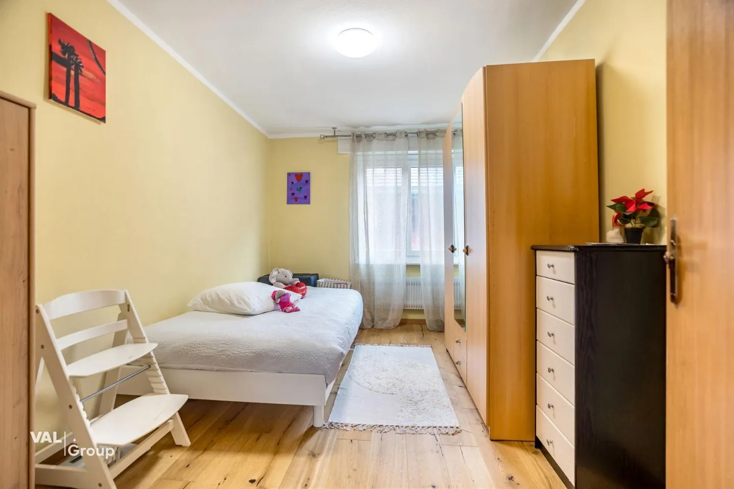 Stylishly renovated with plenty of light and charm - Photo 11 of 13