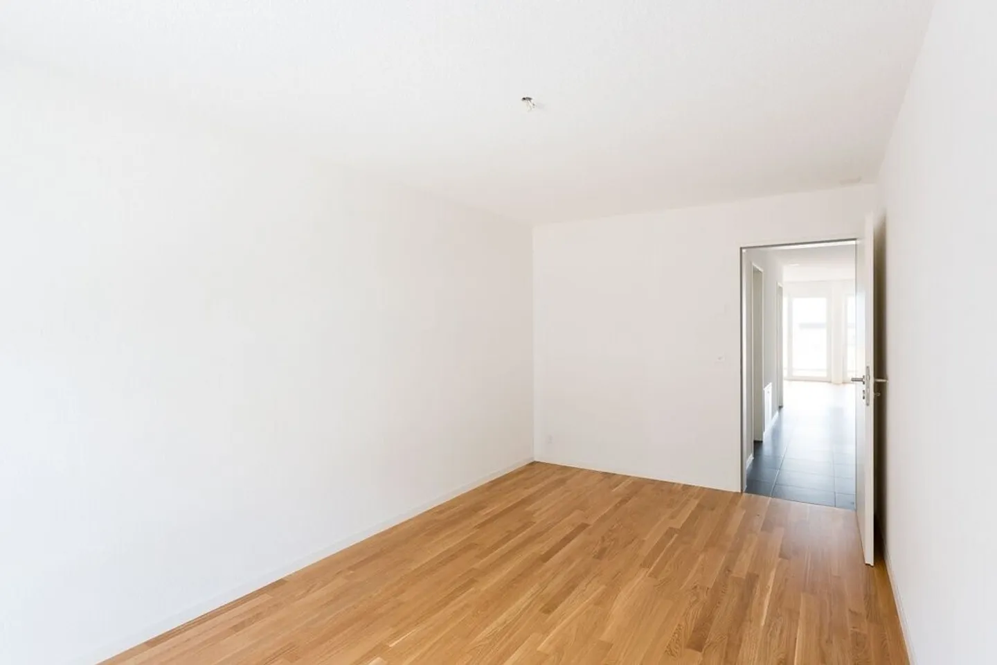 Your new home in Neuenegg - modern, bright & spacious - Photo 8 of 10
