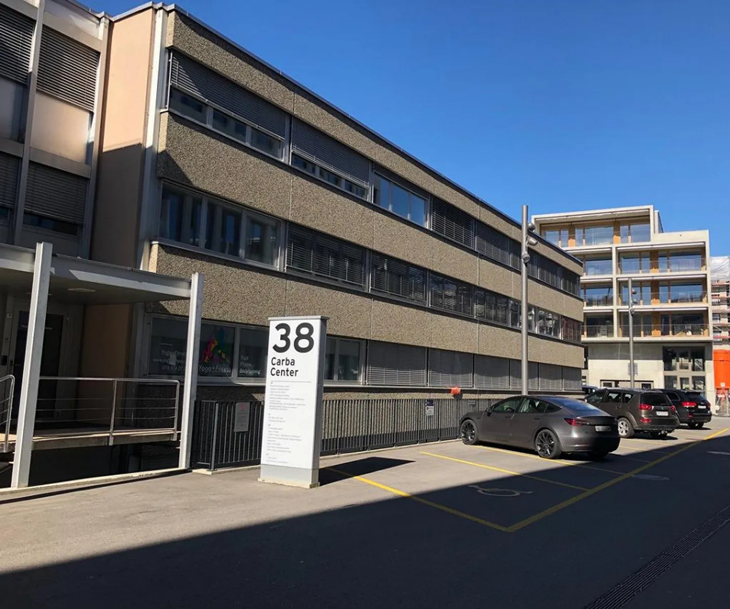 Ufficio/Studio in un edificio ben tenuto e rappresentativo - Foto 1 di 4