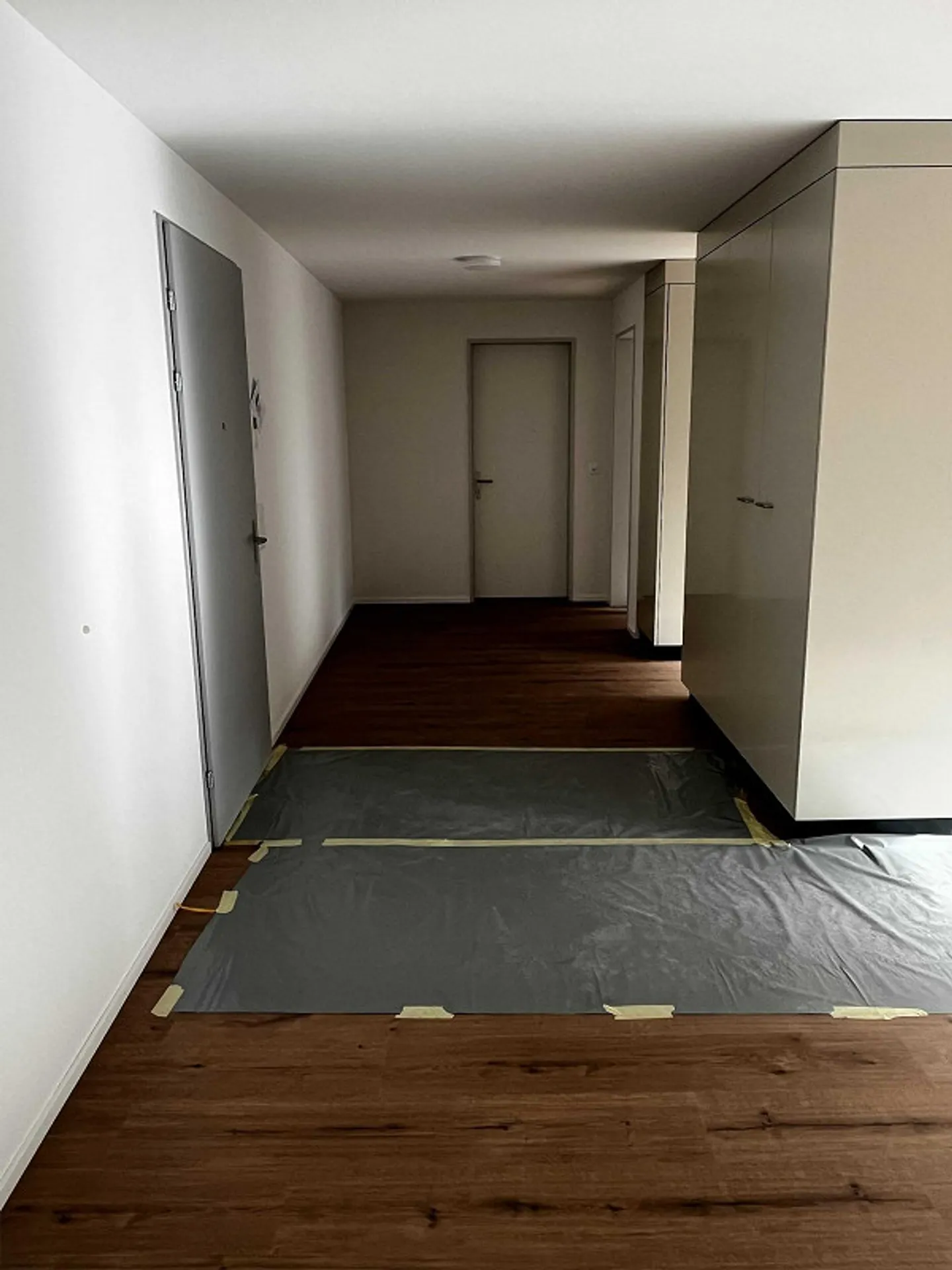 RENTAL: 3.5 Room Apartment (1st Floor South) 102m2 with Terrace - Photo 6 of 6