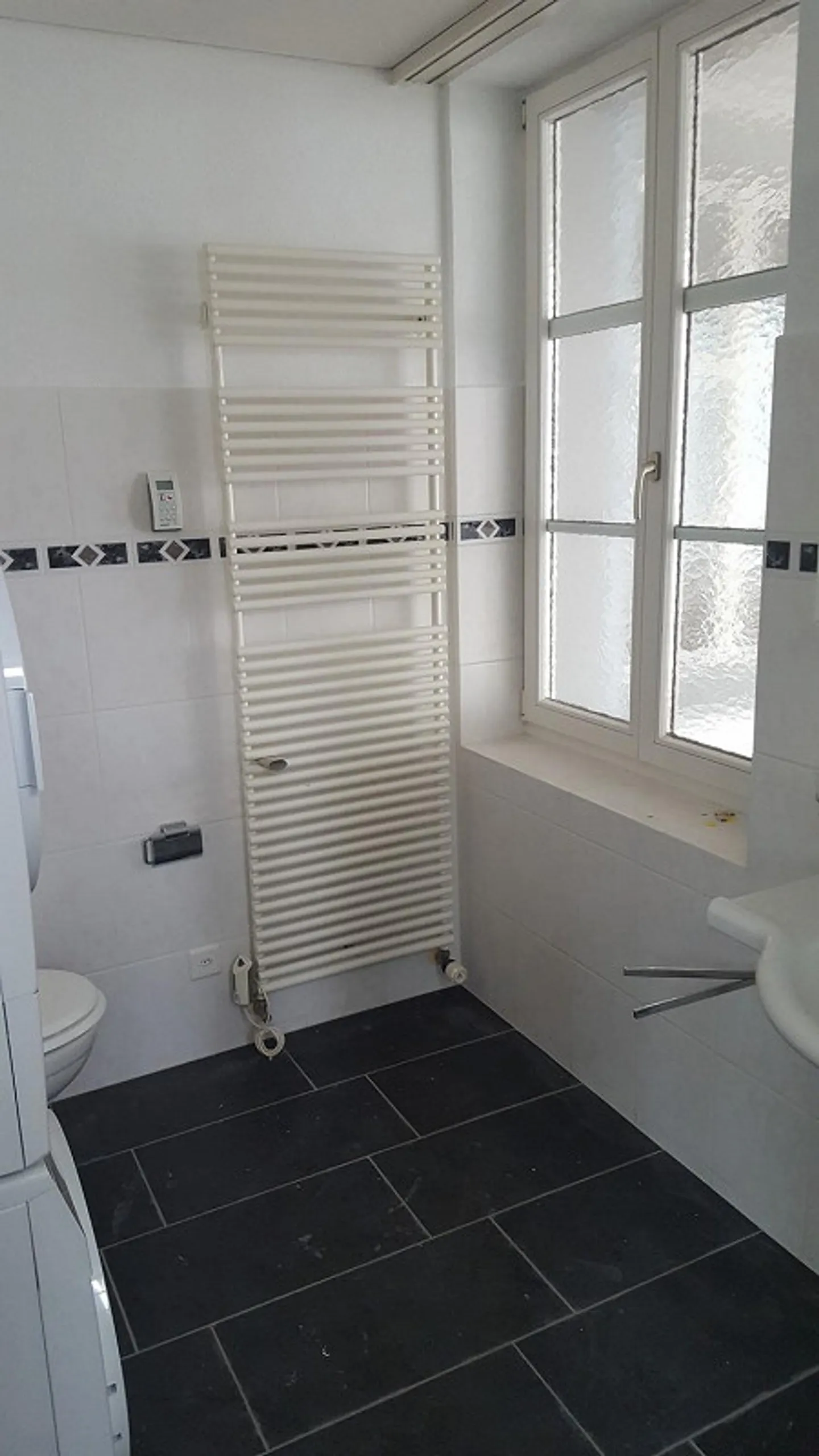 Appartement central et spacieux - Photo 4 sur 8