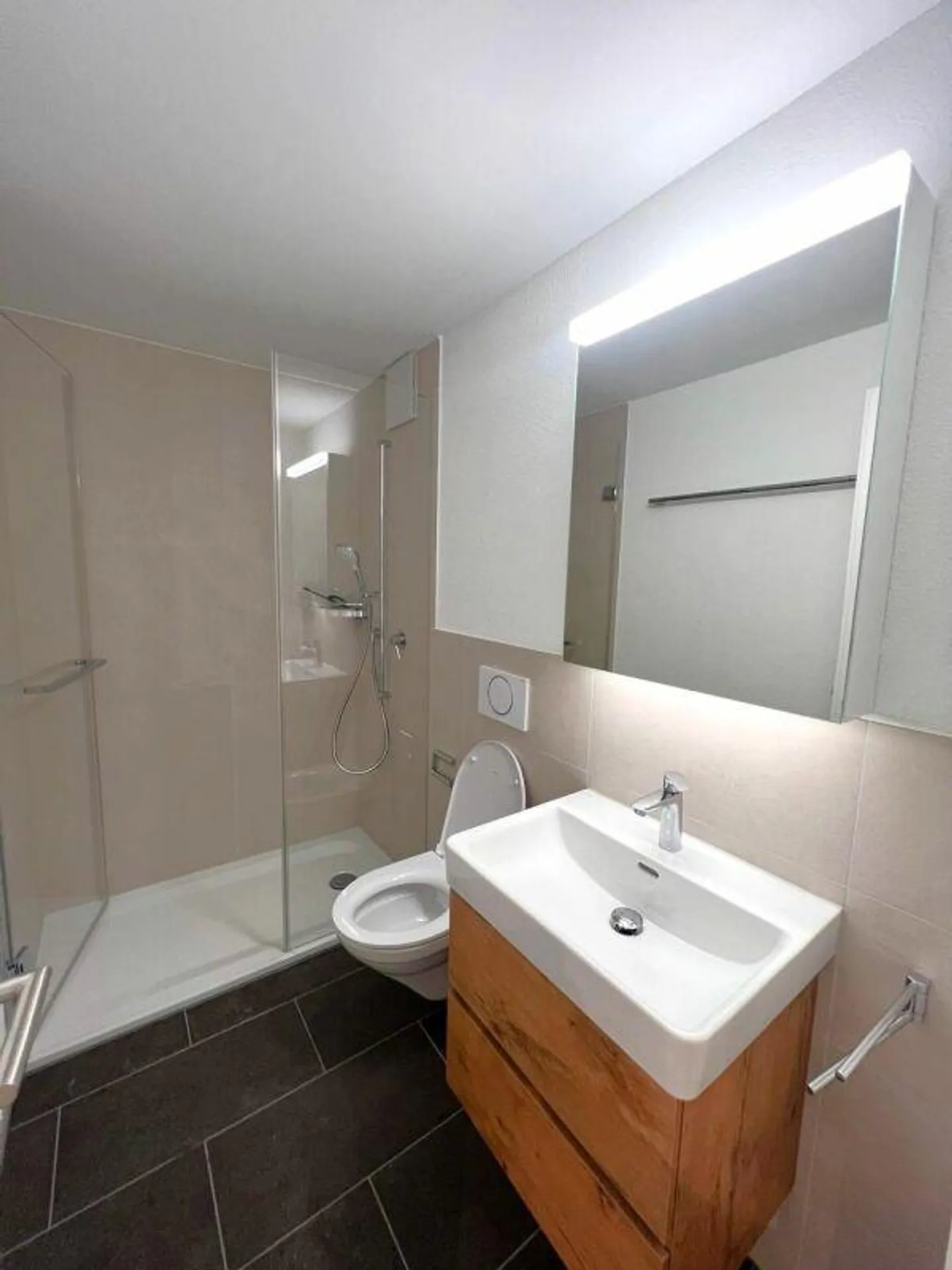 Moderno appartamento di 1,5 stanze a Zug - Foto 3 di 6