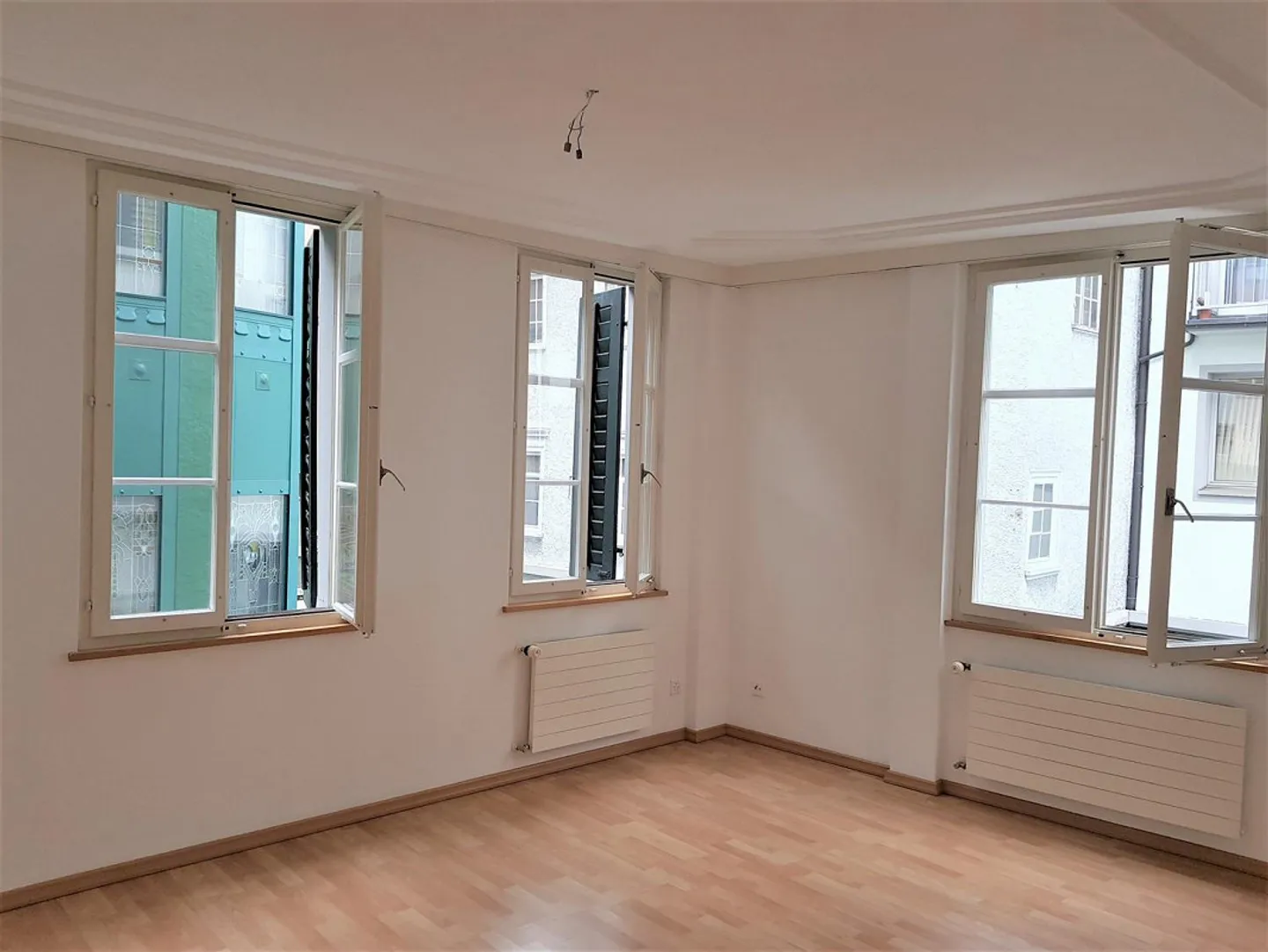 Appartement central et spacieux - Photo 7 sur 8