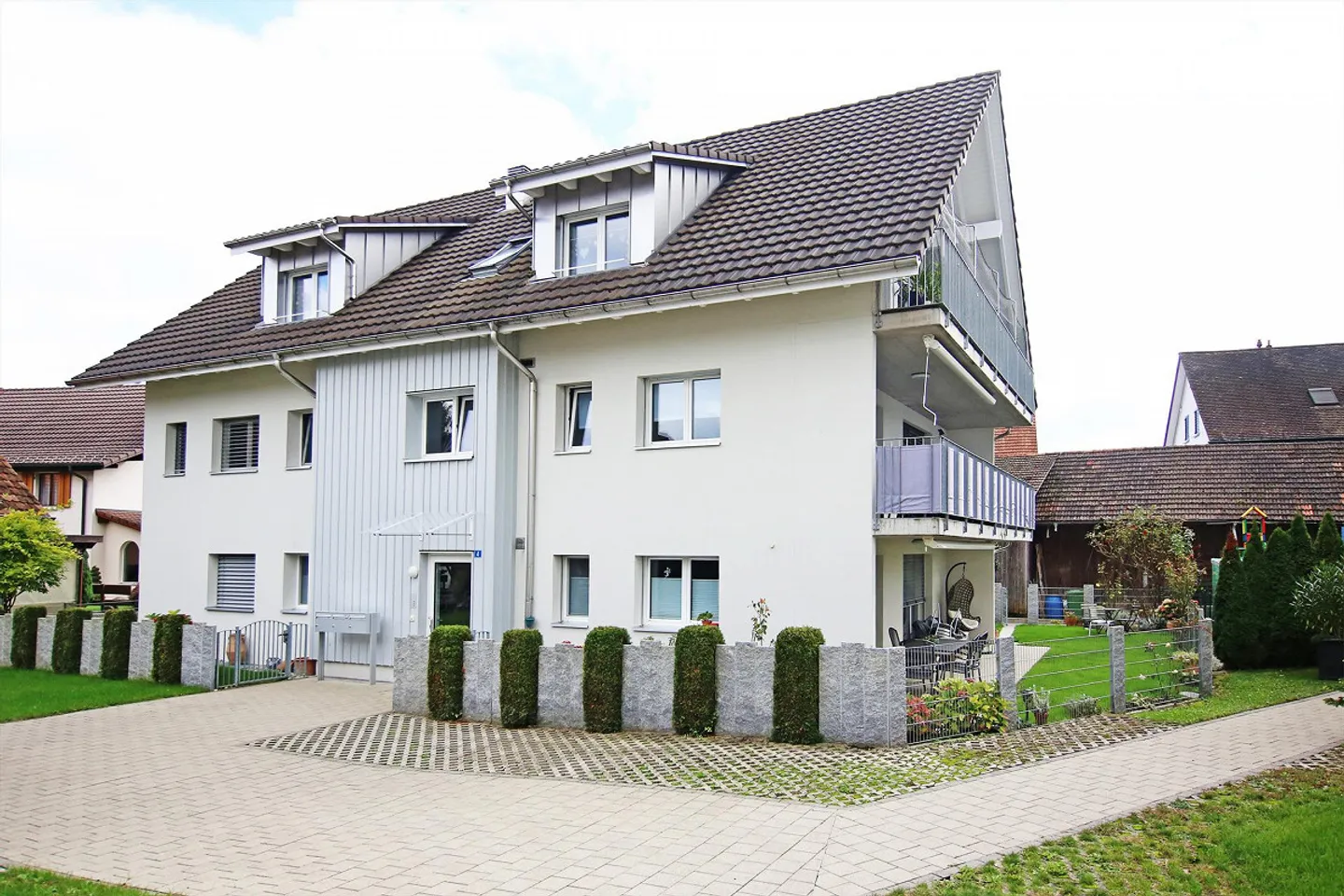 Attractive penthouse apartment - Photo 1 of 11